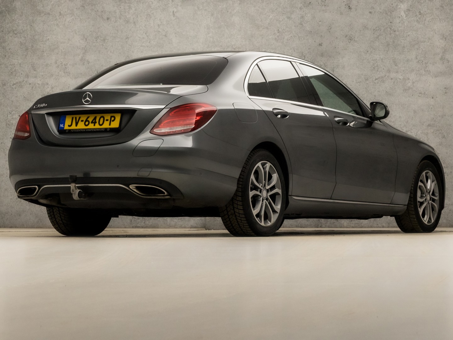 Mercedes-Benz C-Klasse 350 e AMG Sport 279Pk Automaat (NAVIGATIE, LUCHTVERING, ORG. NL, GETINT GLAS, ELEK SPORTSTOELEN, LEDER, CRUISE, KEYLESS START, TREKHAAK, NIEUWSTAAT)