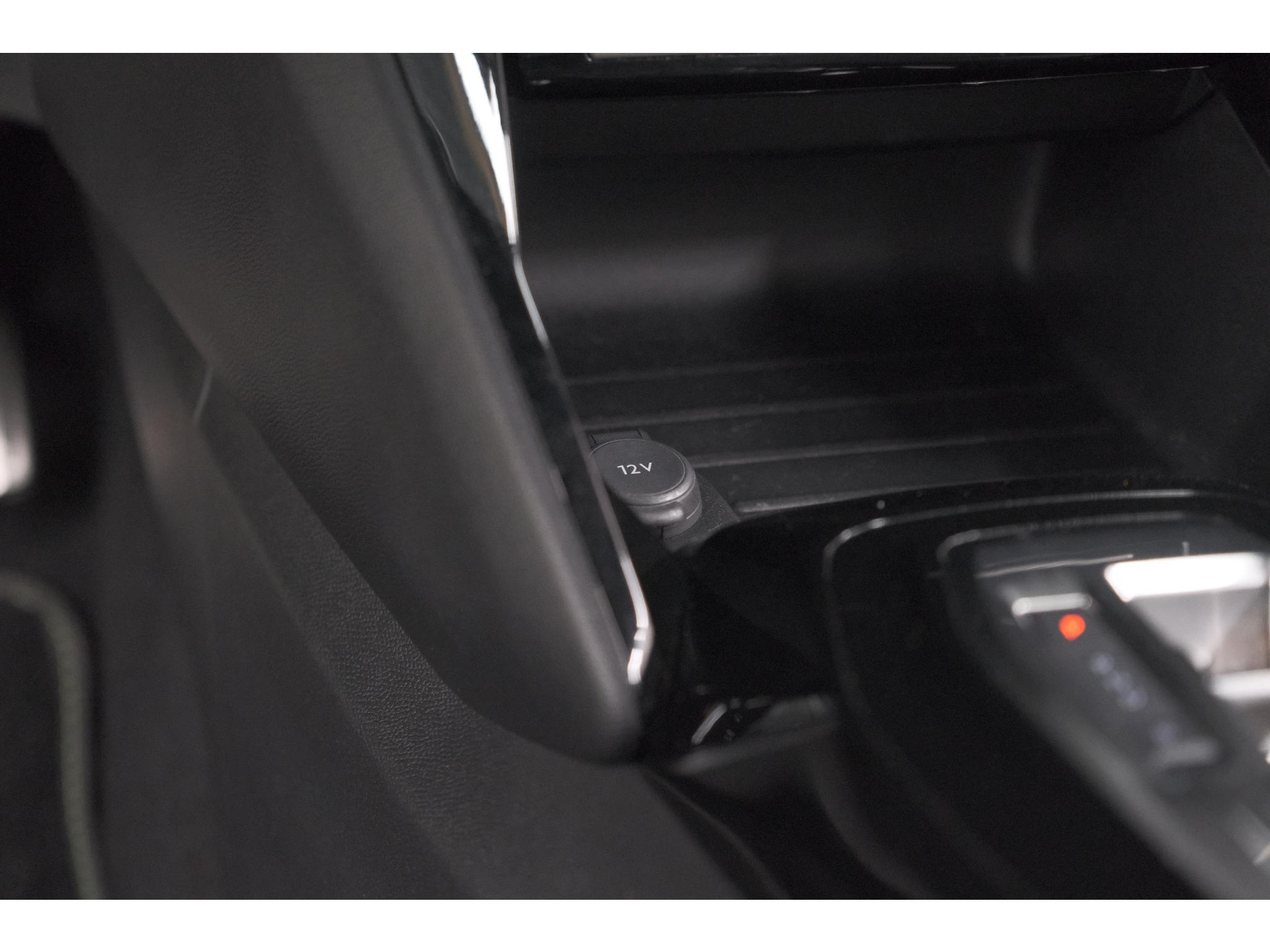 Peugeot e-2008 EV GT 50 kWh | 3 Fase | 360 Camera | Adaptieve Cruise Control | Dodehoekdetectie