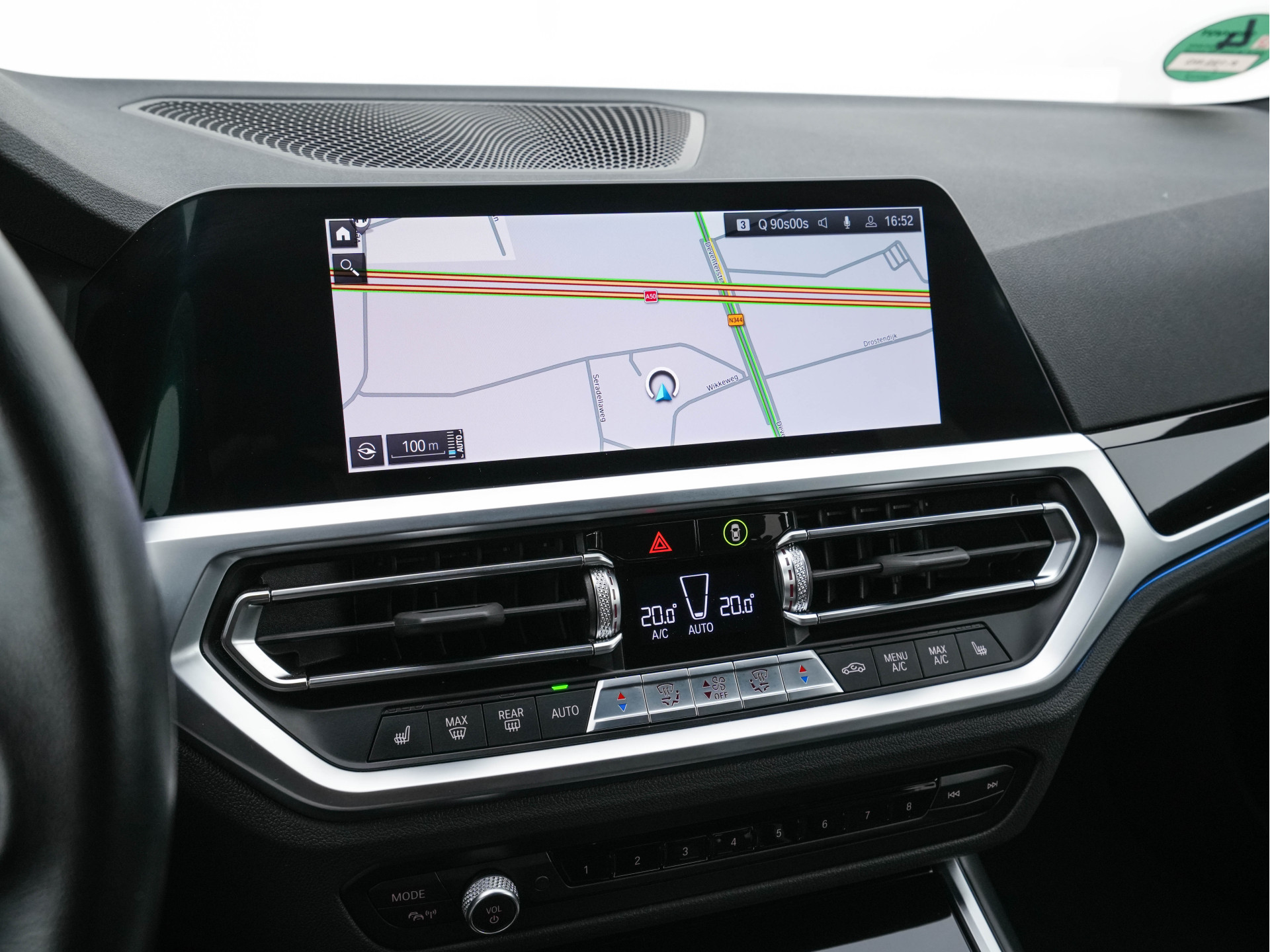 BMW 3-serie Touring 320e Business Edition Plus [Plug-In] (INCL-BTW) Aut. *LEATHER | FULL-LED | HEATED-SPORTSEATS | DIGI-COCKPIT | HIFI-SOUND | NAVI-FULLMAP | PRIVACYGLASS | PDC | AMBIENTLIGHT | DAB | KEYLESS | TOWBAR | 17"ALU* *