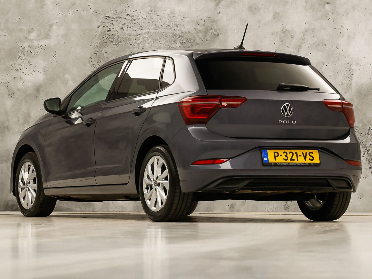 Volkswagen Polo 1.0 TSI Sport Automaat (VIRTUAL COCKPIT, APPLE CARPLAY, GROOT NAVI, CLIMATE, SPORTSTOELEN, LED KOPLAMPEN, GETINT GLAS, PARKEERSENSOREN, NIEUWSTAAT)