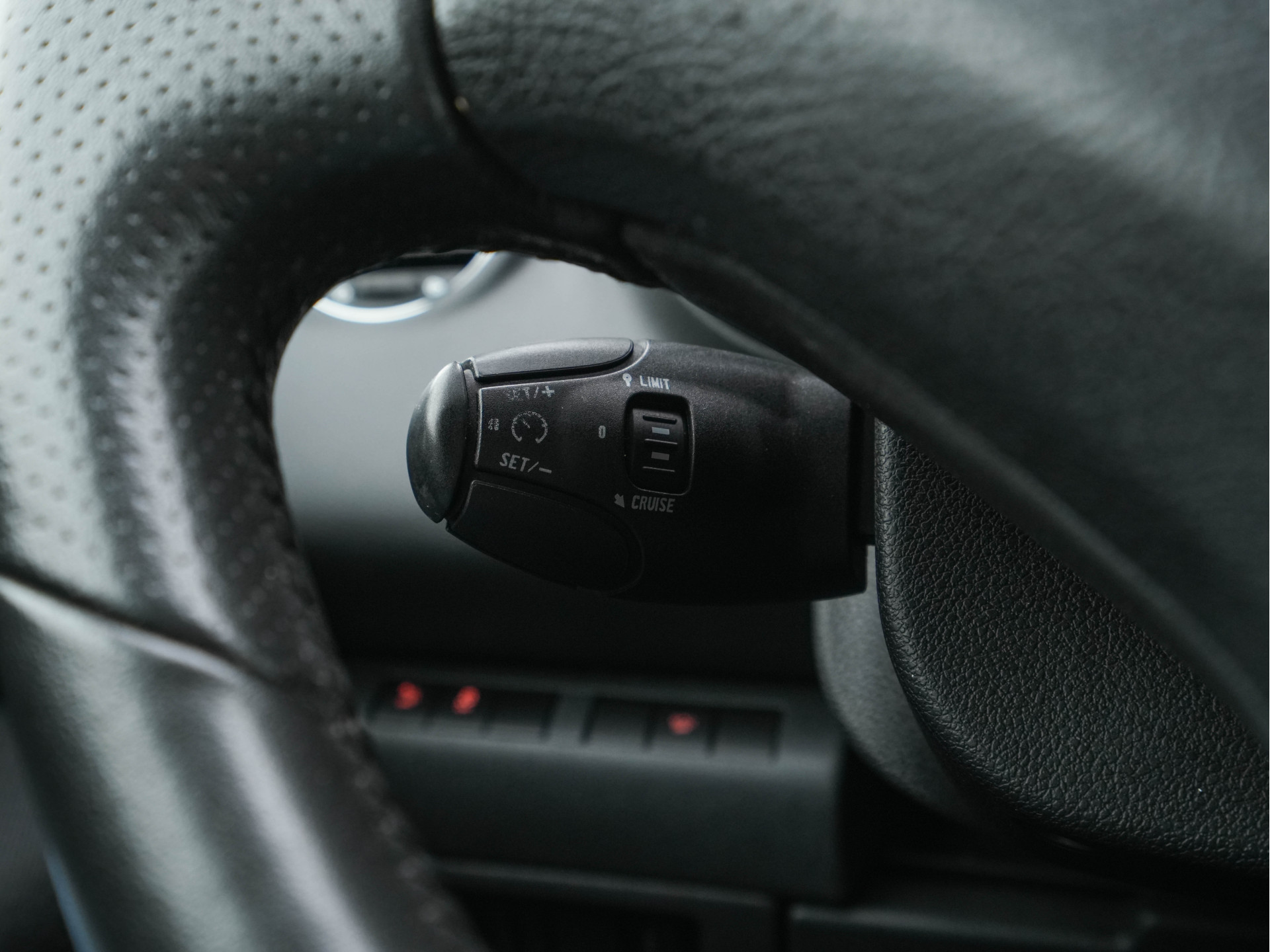 Peugeot 3008 2.0 HDiF HYbrid4 Aut. *NAVI-FULLMAP | COMFORT-SEATS | ECC | SHIFT-PADDLES | PDC | CRUISE | 16''ALU*