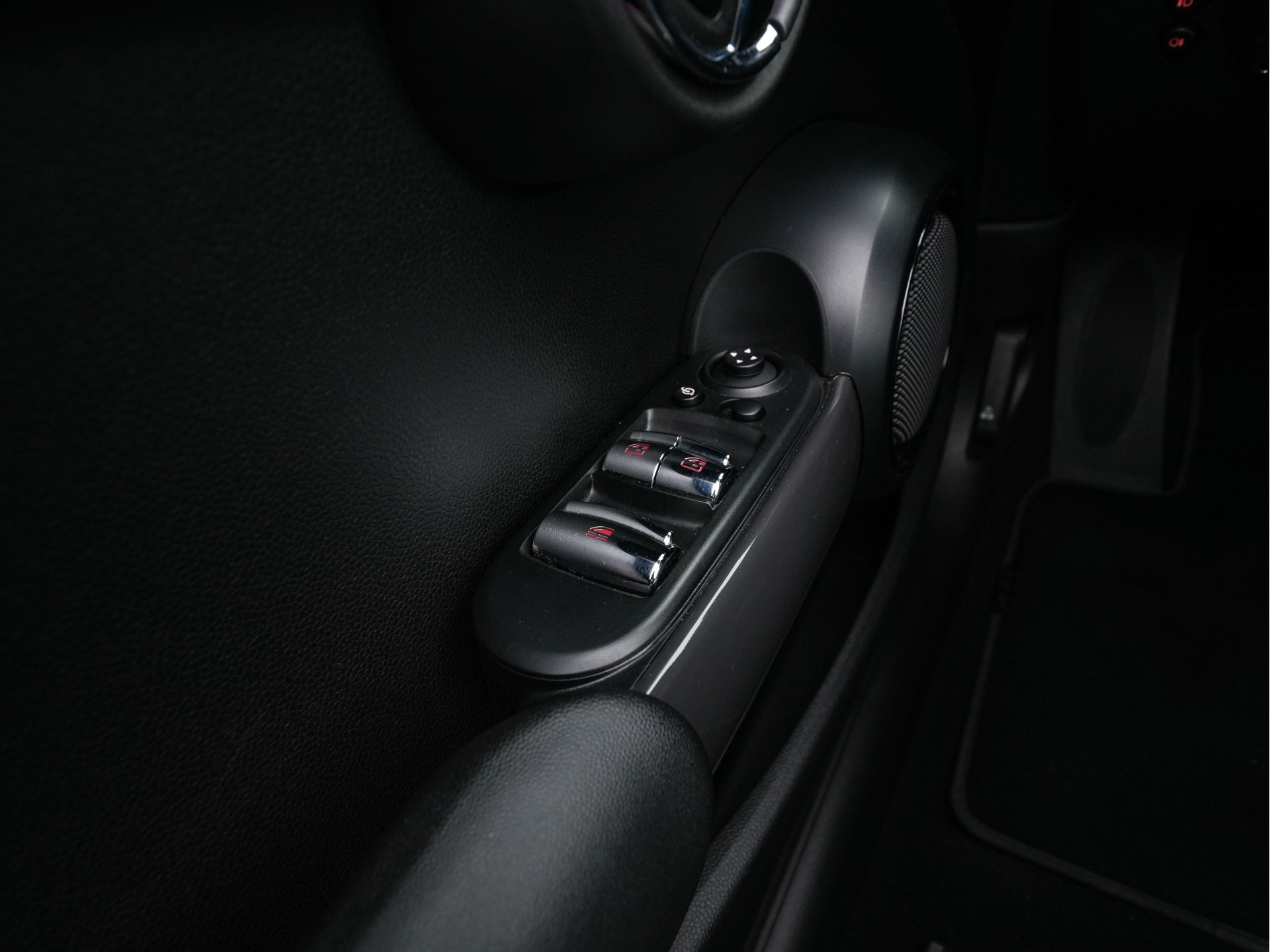 MINI Mini Cabrio 1.5 Cooper Chili *LEATHER | FULL-LED | HEATED-SPORTSEATS | KEYLESS | NAVI-FULLMAP | ECC | PDC | CRUISE | AMBIENT-LIGHT | AIRSCARF | 18''ALU*