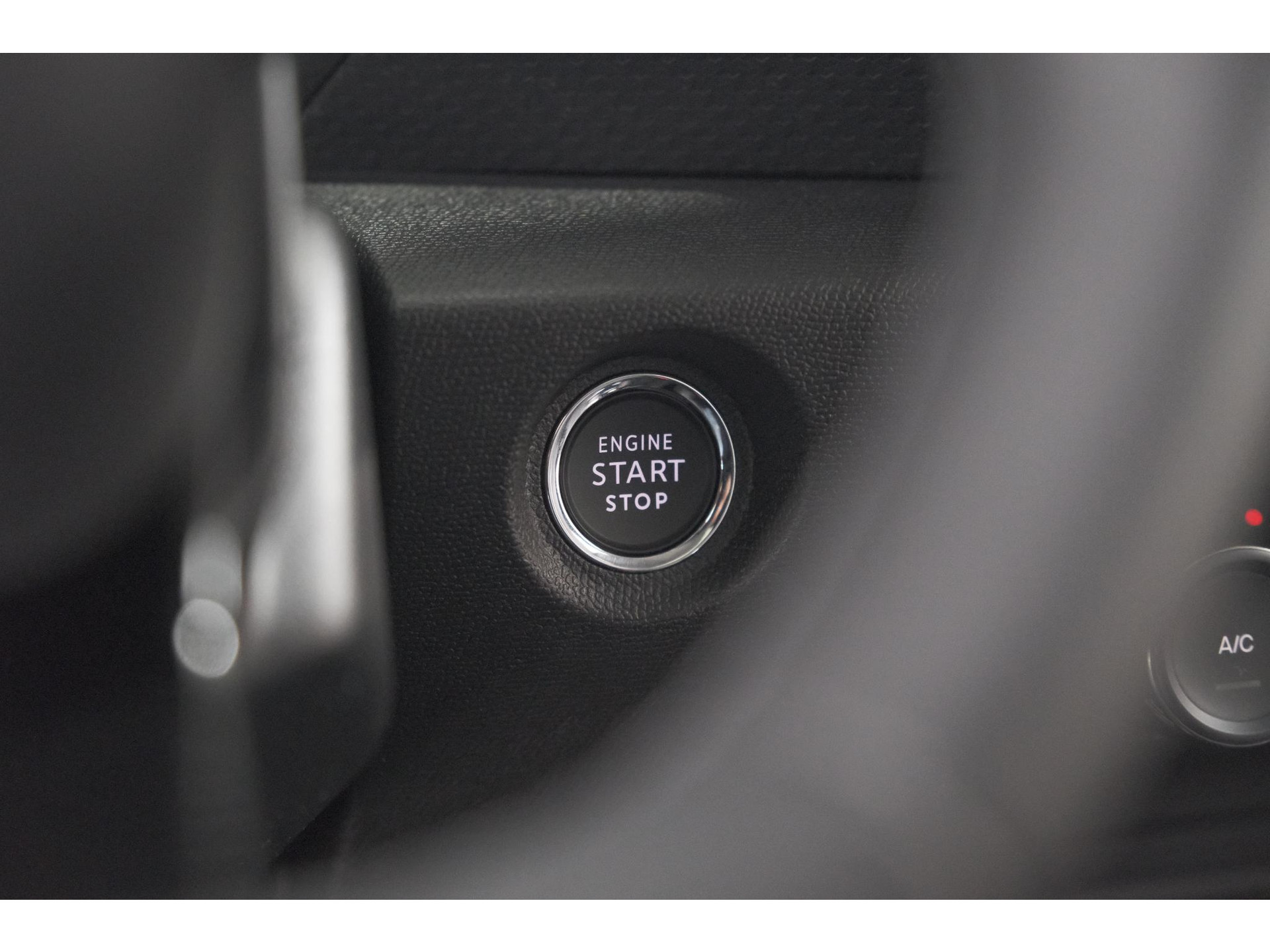 Citroen C4 1.2 Hybrid 145pk Max | 360 Camera | Adaptieve Cruise Control | Navigatie | Apple Carplay