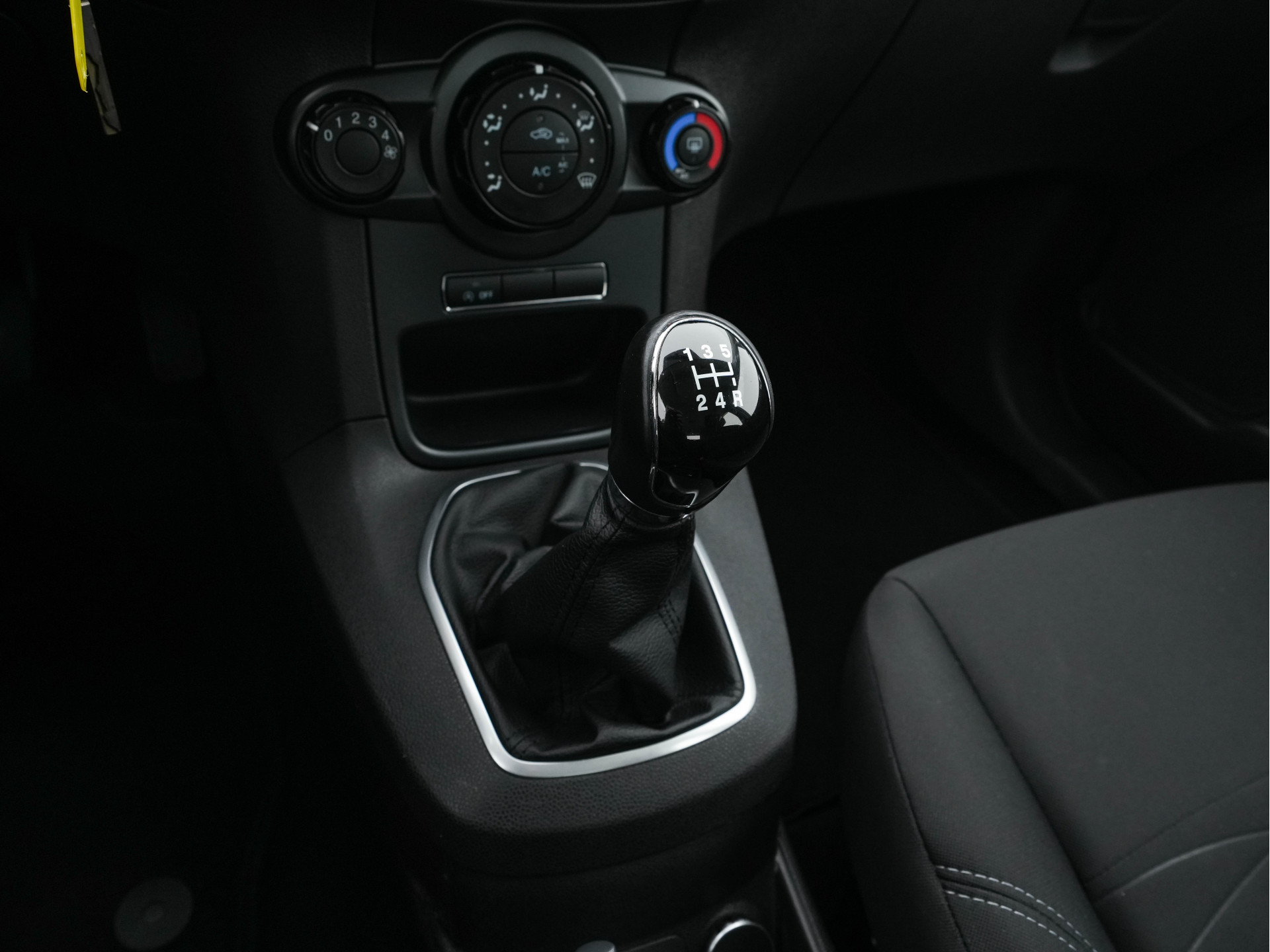 Ford Fiesta 1.6 TDCi Lease Style *AIRCO | COMFORT-SEATS*