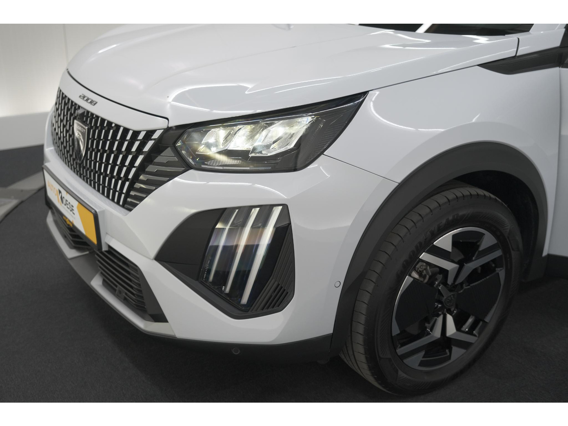 Peugeot 2008 Hybrid 145 e-DCS6 Allure | 360 Camera | Adaptieve Cruise Control | Dodehoekdetectie