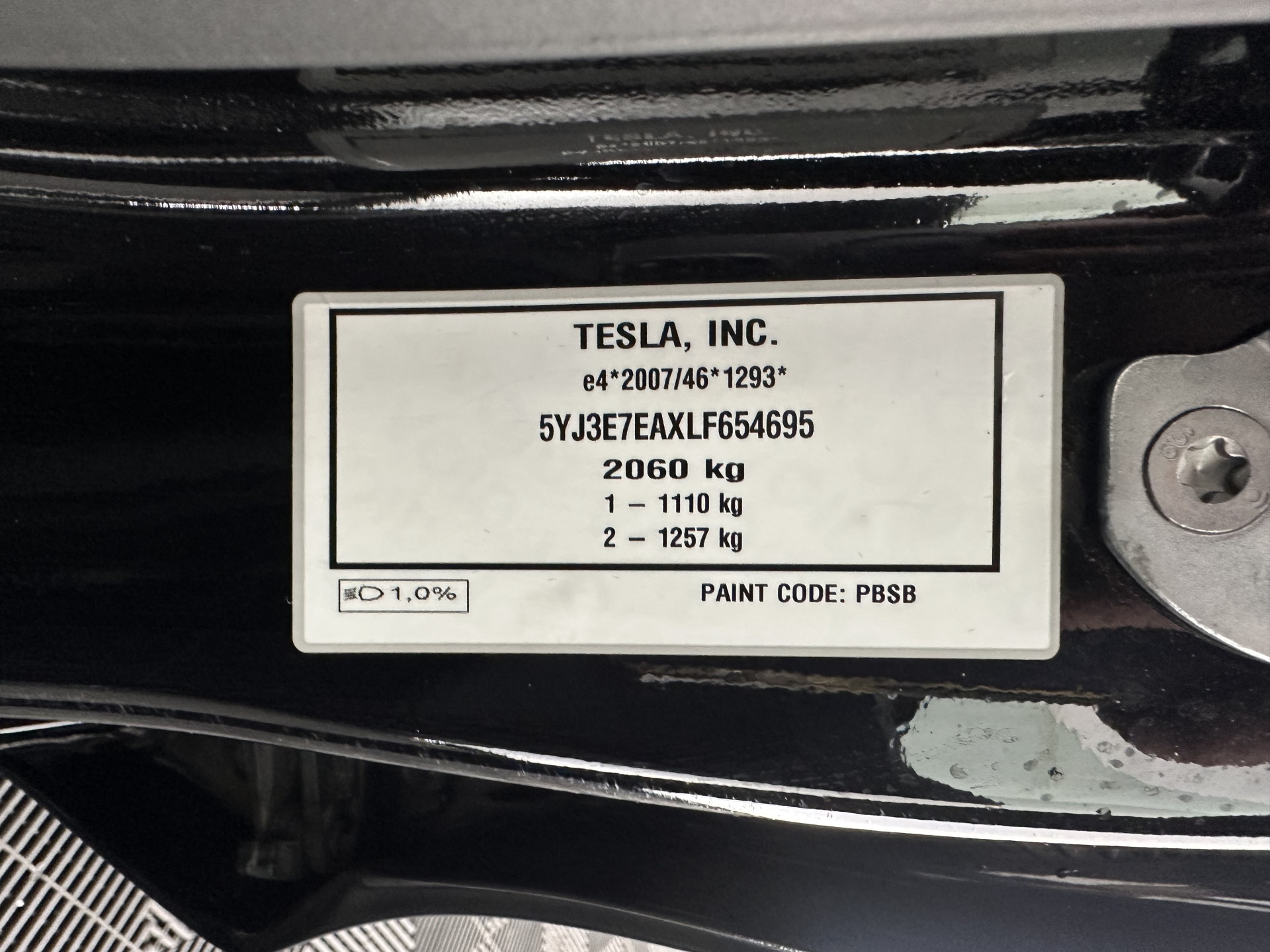Tesla Model 3 Standard RWD Plus 60 kWh [ 3-Fase ] {SOH-86%} (INCL-BTW) Aut. *PANO | AUTO-PILOT | LEATHER | KEYLESS | FULL-LED | MEMORY-PACK | SURROUND-VIEW | DAB | CARPLAY | DIGI-COCKPIT | LANE-ASSIST | COMFORT-SEATS | 18"ALU*