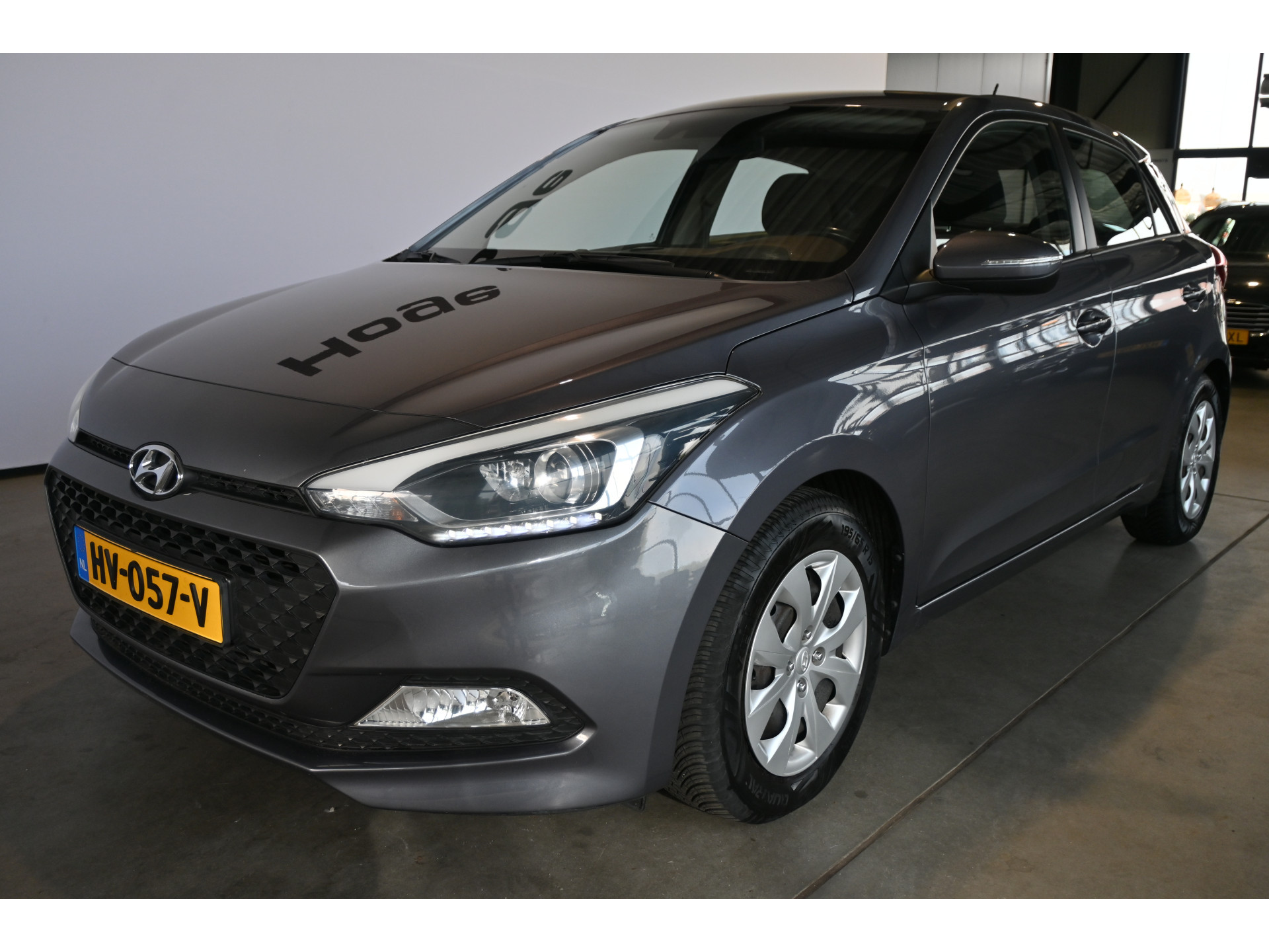 Hyundai i20 1.2 HP i-Motion Nap! Airco Cruise control Trekhaak Rijklaarprijs Inruil Mogelijk!
