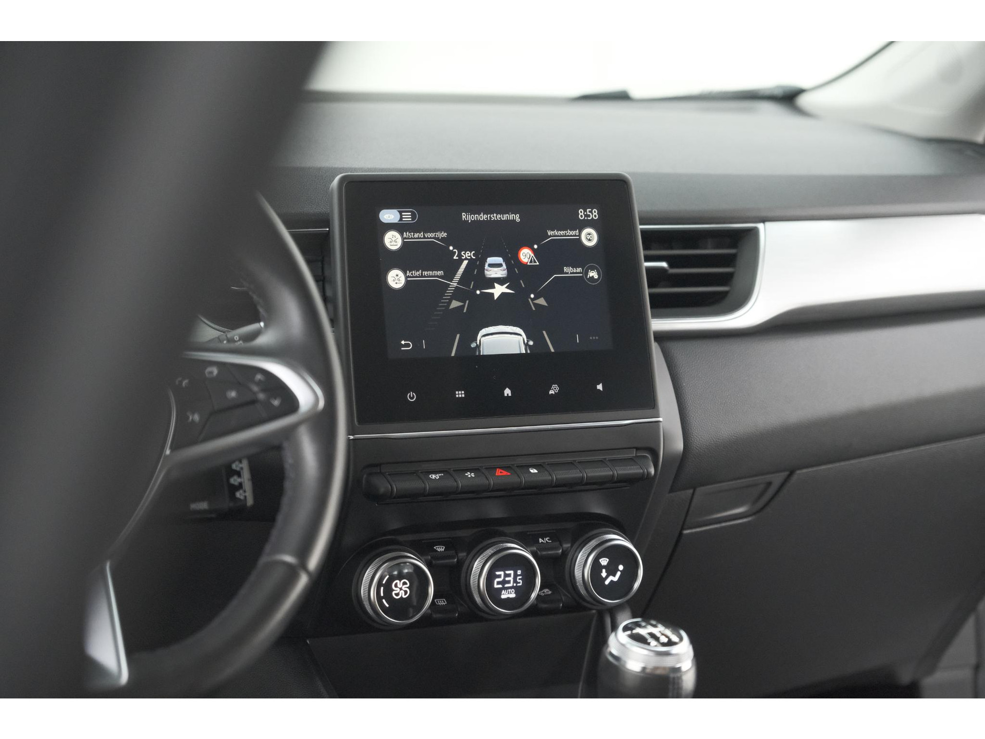 Renault Captur TCe 100 Intens | Trekhaak | Camera | Navigatie | Parkeersensoren