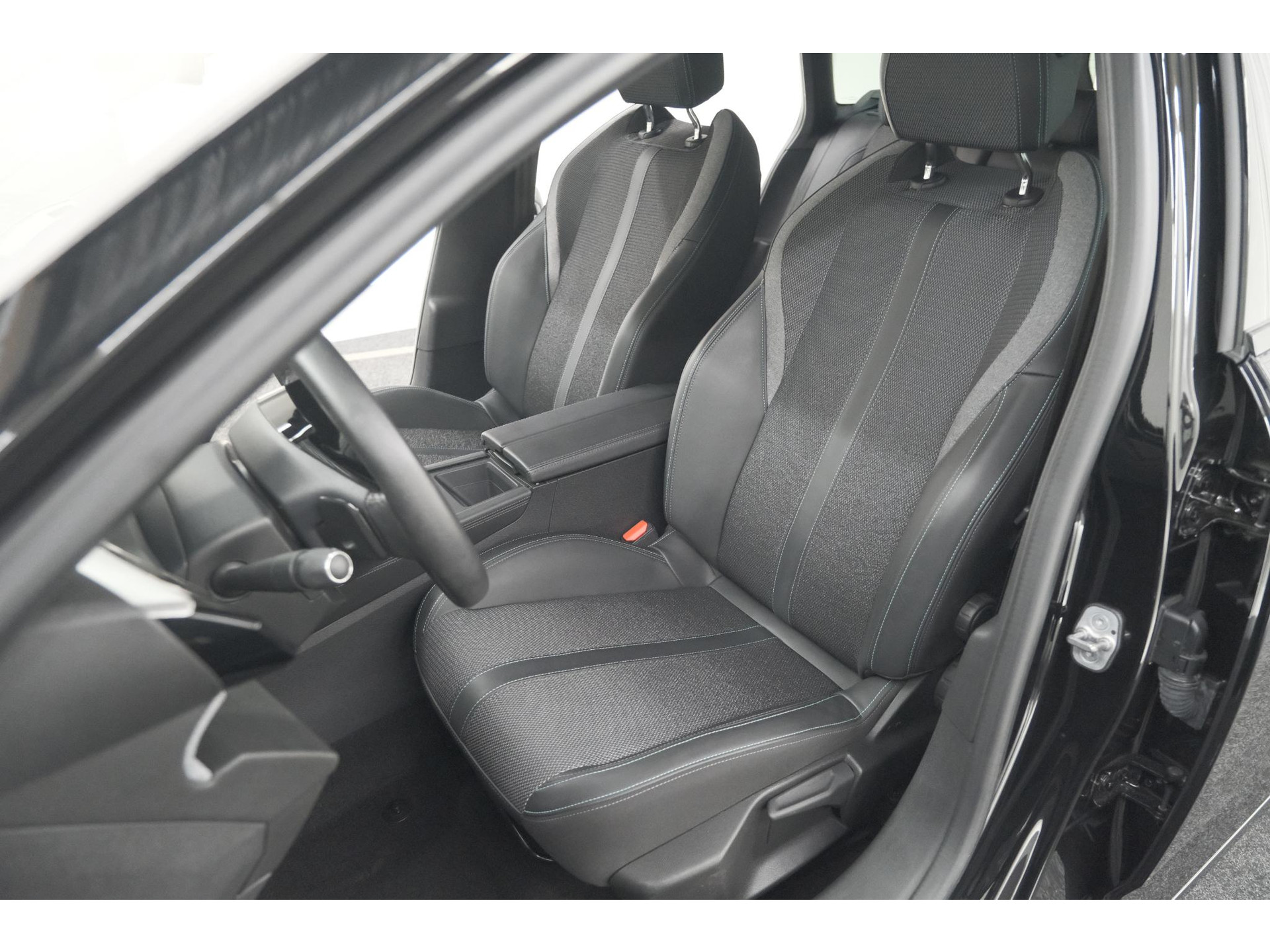 Peugeot 308 SW 1.6 Plug-in Hybrid 180 Allure | Camera | Adaptieve Cruise Control | Navigatie