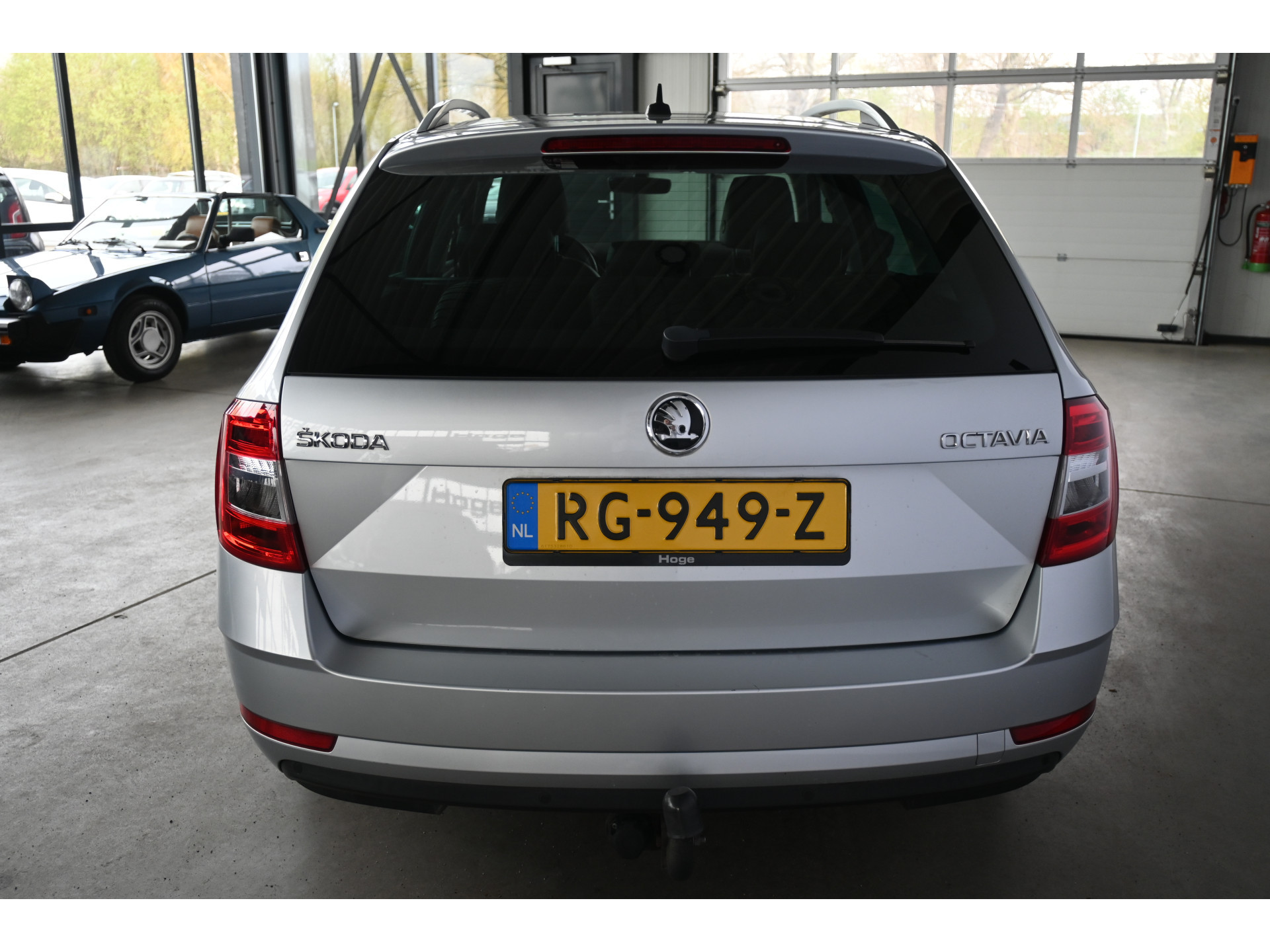 ŠKODA Octavia Combi 1.0 TSI Greentech Ambition Business Automaat Navigatie Stoelverwarming Rijklaarprijs! Inruil Mogelijk!