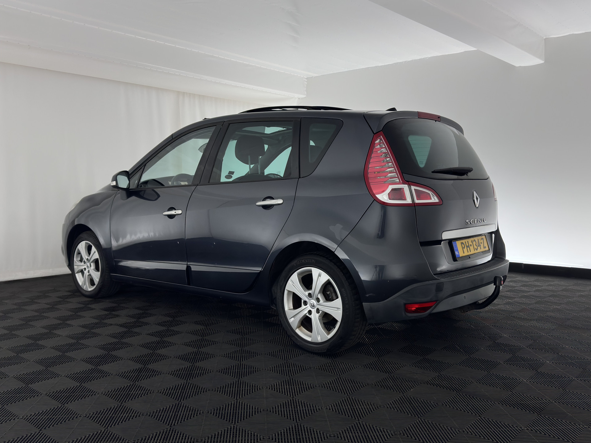 Renault Scénic 2.0 Aut. *PANO | LEATHER-FABRIC | NAVI-FULLMAP | KEYLESS | ECC | DIGIT-COCKPIT | PDC | CRUISE | TOWBAR |  17''ALU*