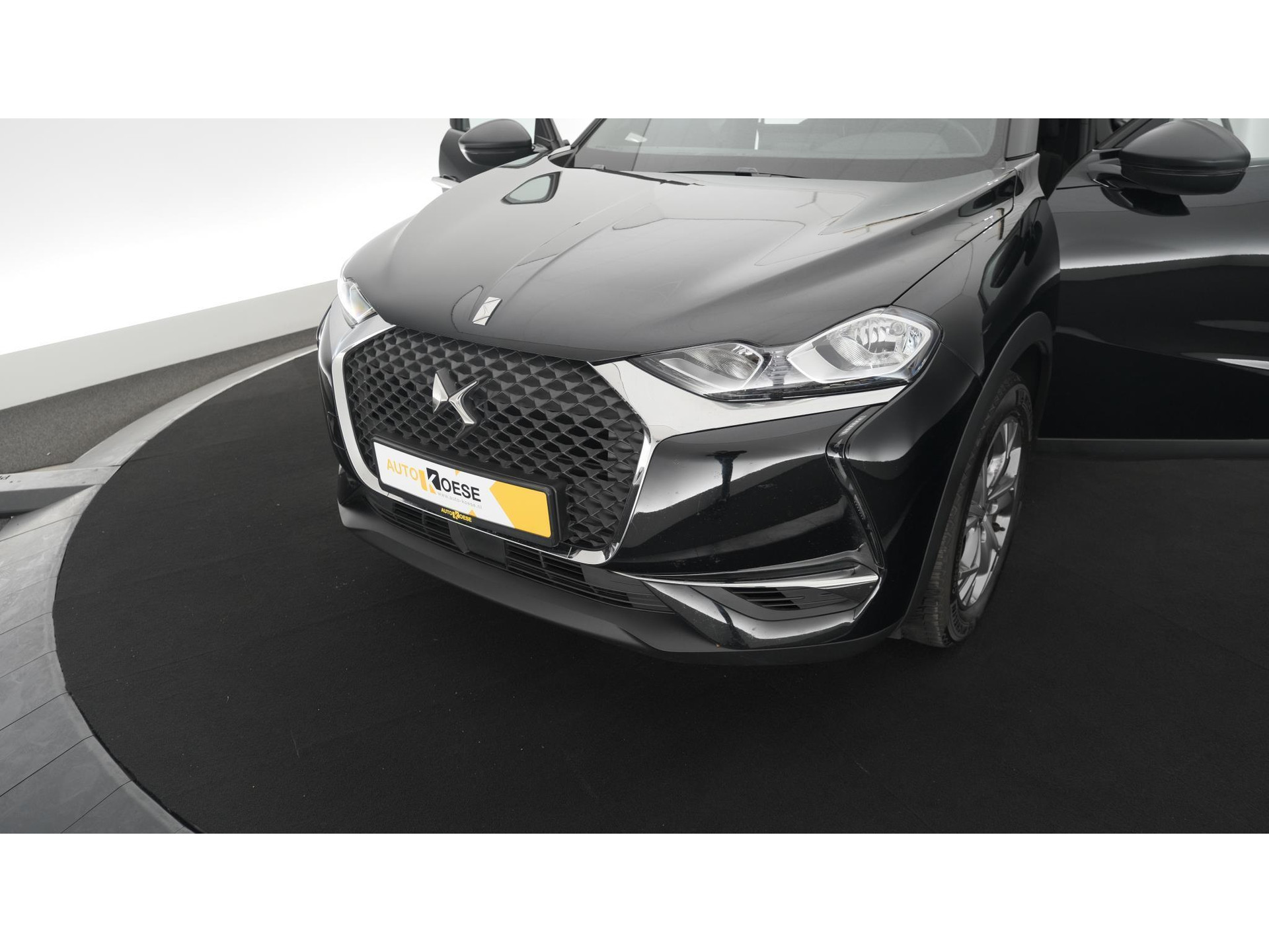 DS 3 Crossback PureTech 100 Montmartre | Parkeersensoren | Apple Carplay | Allseason Banden | Navigatie | Climate Control