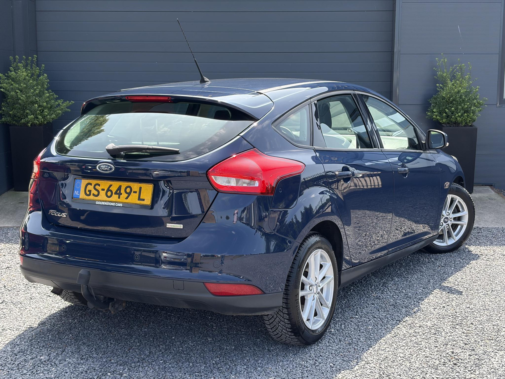 Ford Focus 1.0 Trend Edition Dealer Onderhouden,Trekhaak,Navi,Airco,Cruise,2e Eigenaar,N.A.P,102pk,Apk tot 09-2027