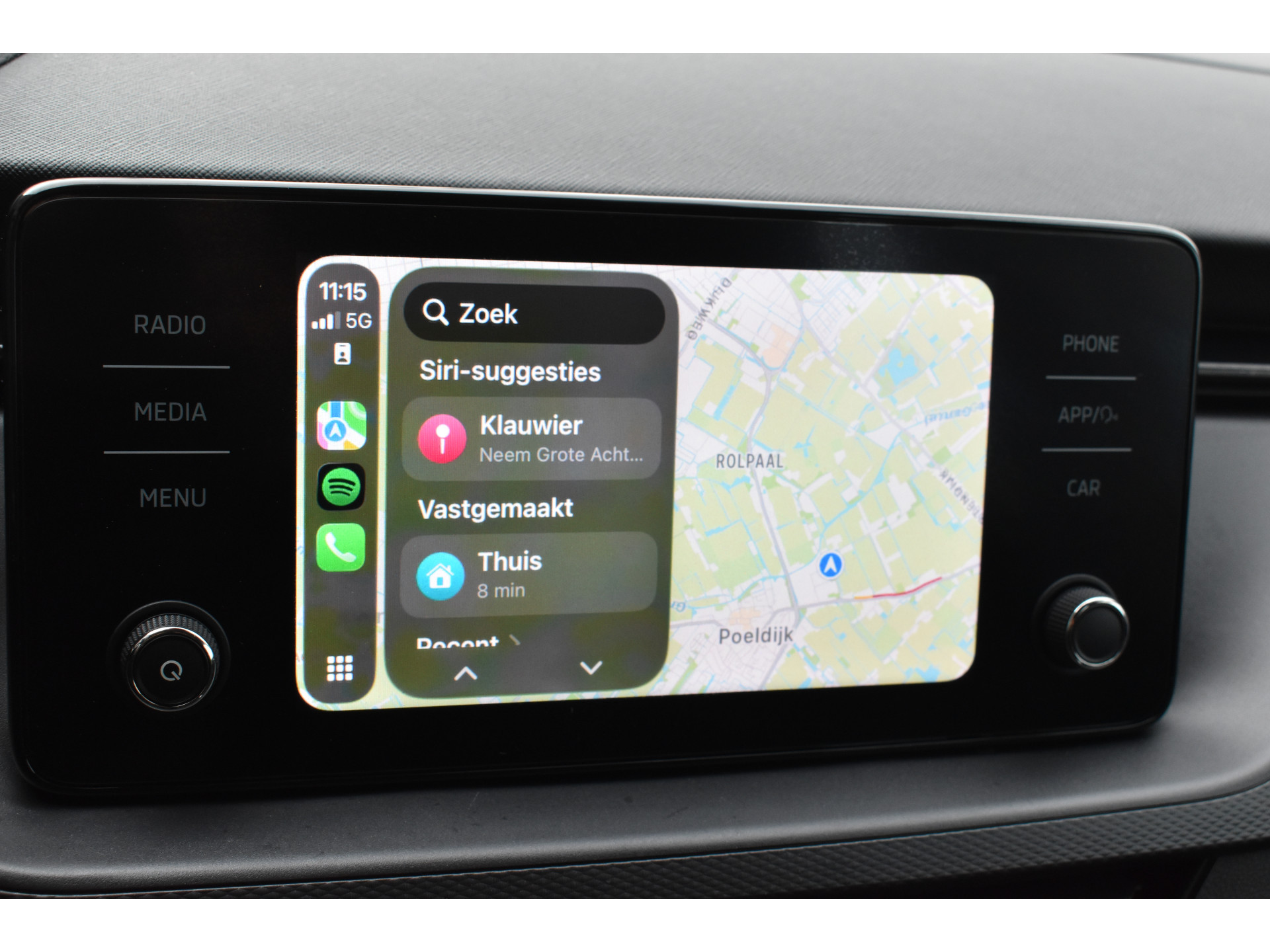 ŠKODA Scala 1.0 TSI Ambition Automaat Carplay Navigatie Front/lane assist Stoelverwarming Parkeer sensoren