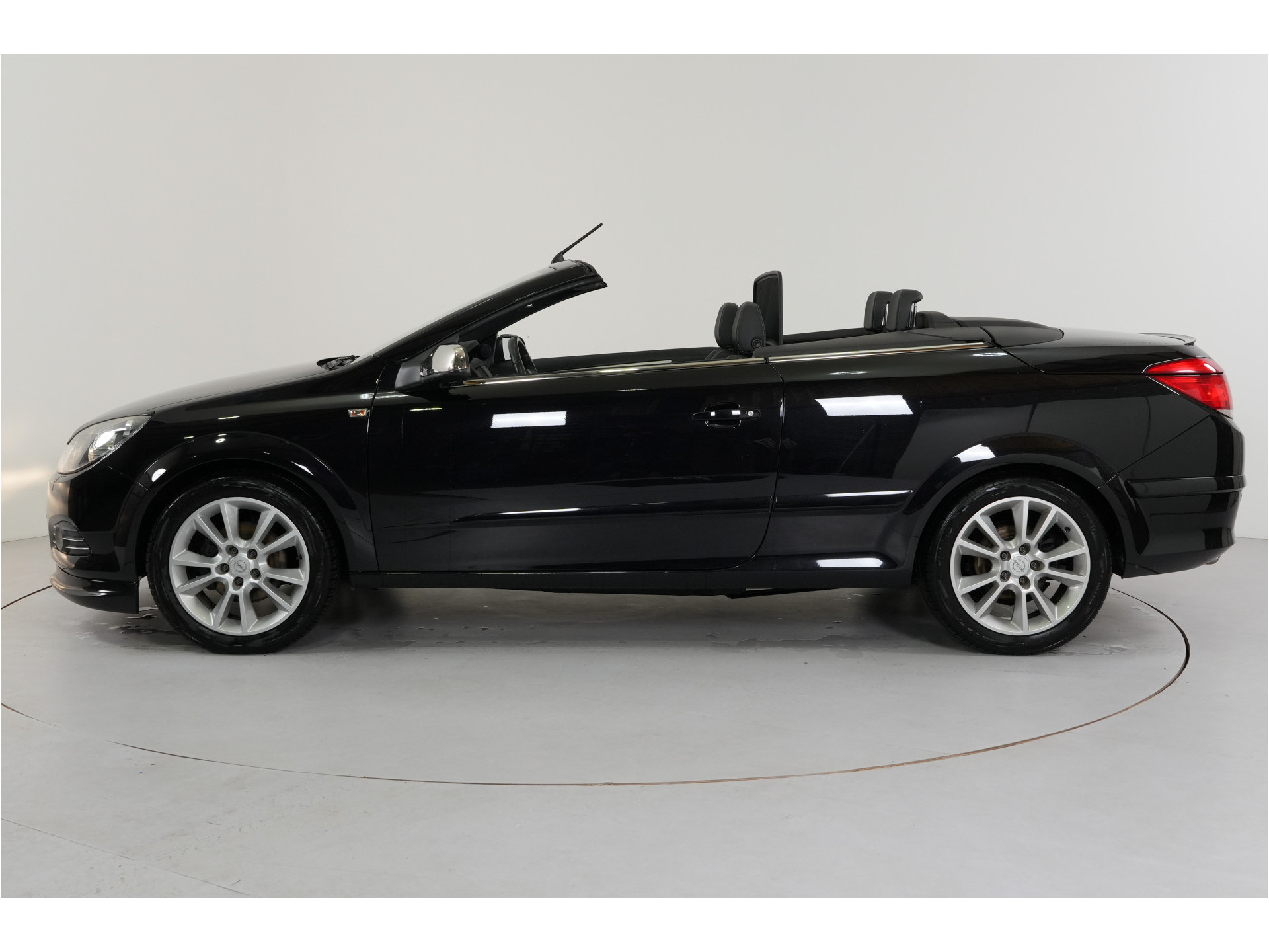 Opel Astra TwinTop 1.8 Enjoy | Climate | Cruise | PDC |