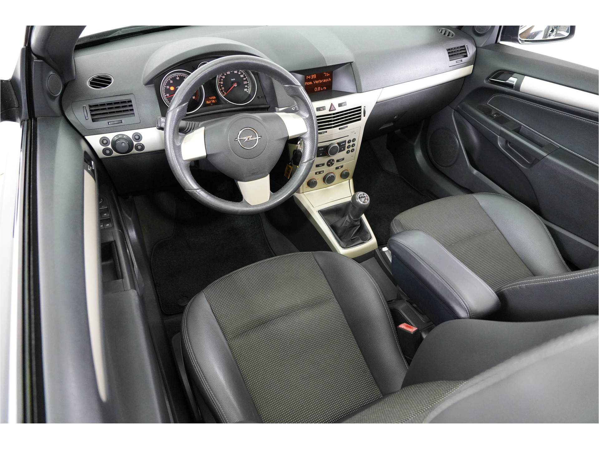 Opel Astra TwinTop 1.8 Enjoy | Climate | Cruise | PDC |