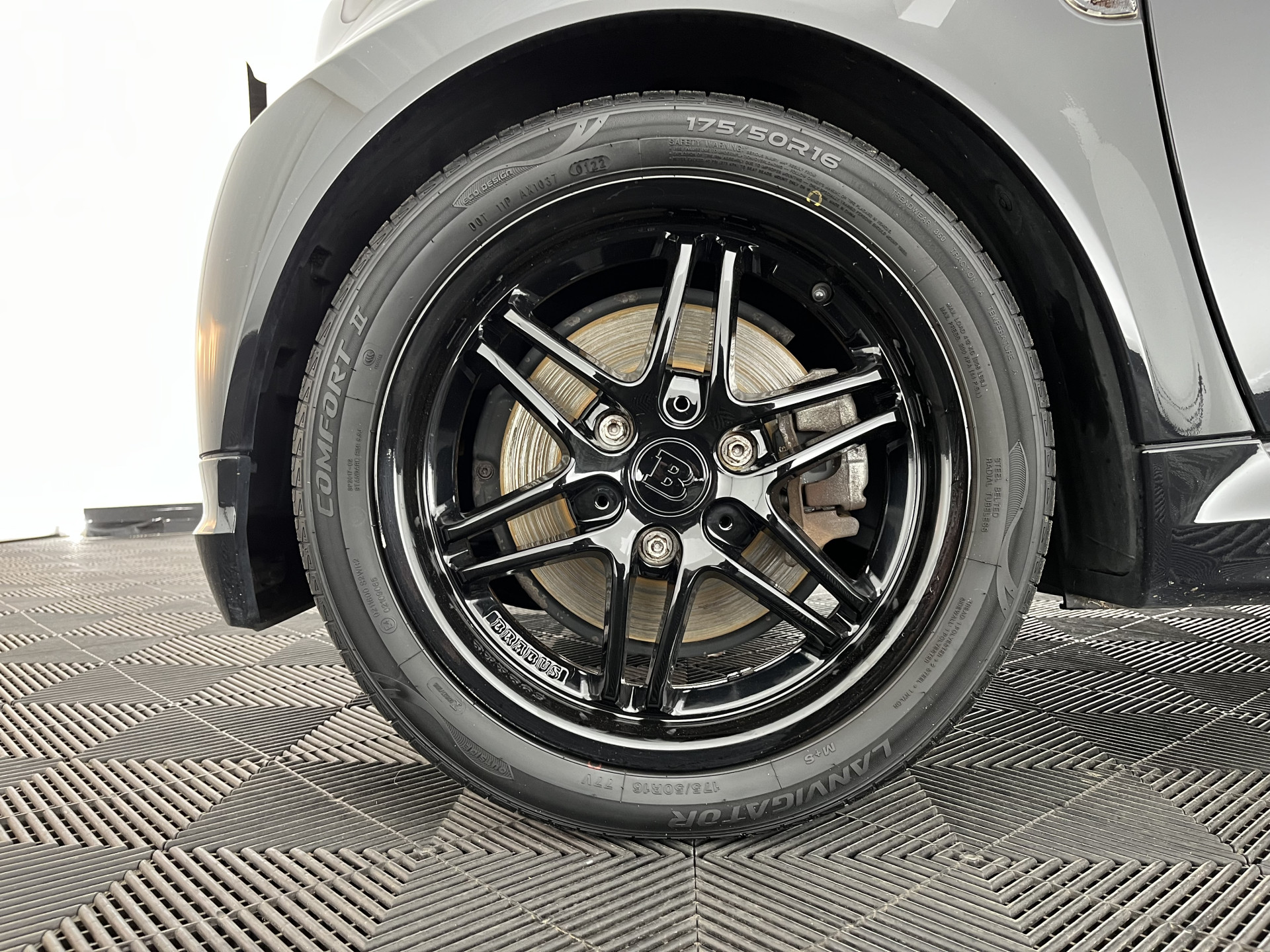 Smart fortwo cabrio Electric drive Brabus Black-Edition 18 kWh {SOH-99%} Aut. *NAVI-FULLMAP | LEATHER | AIRCO | HEATED-SPORTSEATS | CRUISE | SHIFT-PADDLES  | AIRSCARF | 16'' ALU*