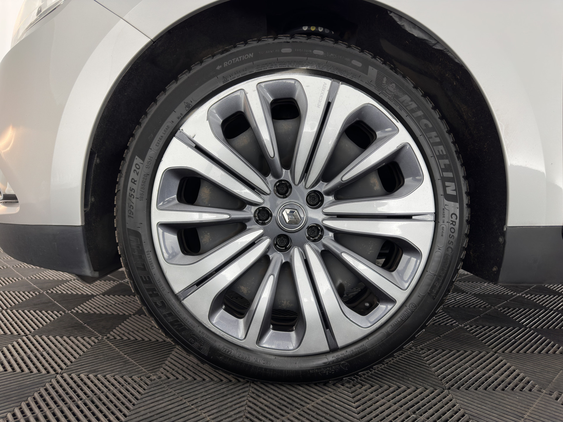 Renault Grand Scénic 1.3 TCe Business Zen [ 7-Pers. ] (INCL-BTW) *NAVI-FULLMAP | COMFORT-SEATS | DIGI-COCKPIT | ECC | PDC | CRUISE | PRIVACY-GLASS | DAB | CARPLAY*