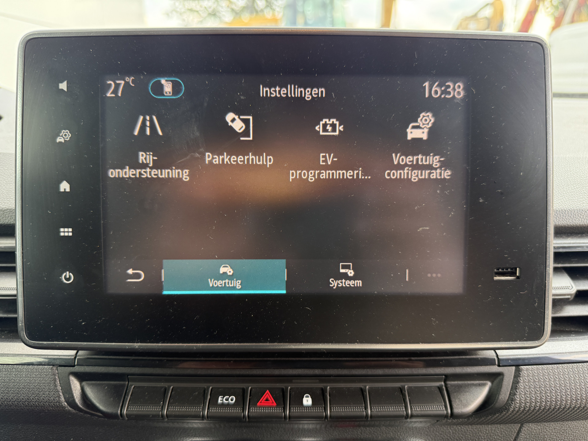 Renault Kangoo E-Tech 45kWh 122PK Elektrisch L1 300km WLTP 98.6% (SOH) 80kW Snelladen Climate Control Cruise Control LED Navigatie Parkeersensoren Achter
