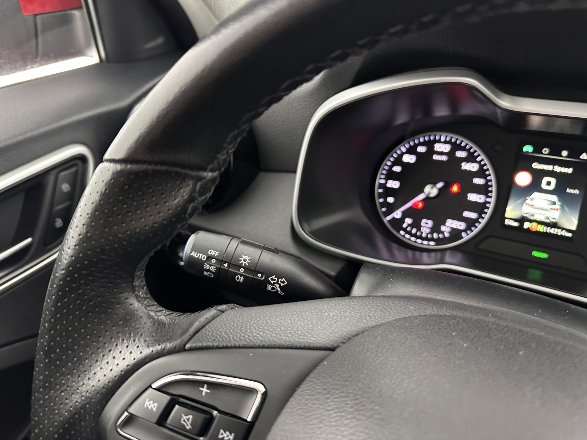 MG ZS EV Luxury 45 kWh {SOH-91%} (INCL-BTW) Aut. *PANO | LEATHER | CCS-FASTLOADER | KEYLESS | NAVI-FULLMAP | ADAPTIVE-CRUISE | CAMERA | HEATED-SPORTSEATS | CARPLAY | BLINDSPOT | DAB | LANE-ASSIST | 17''ALU*