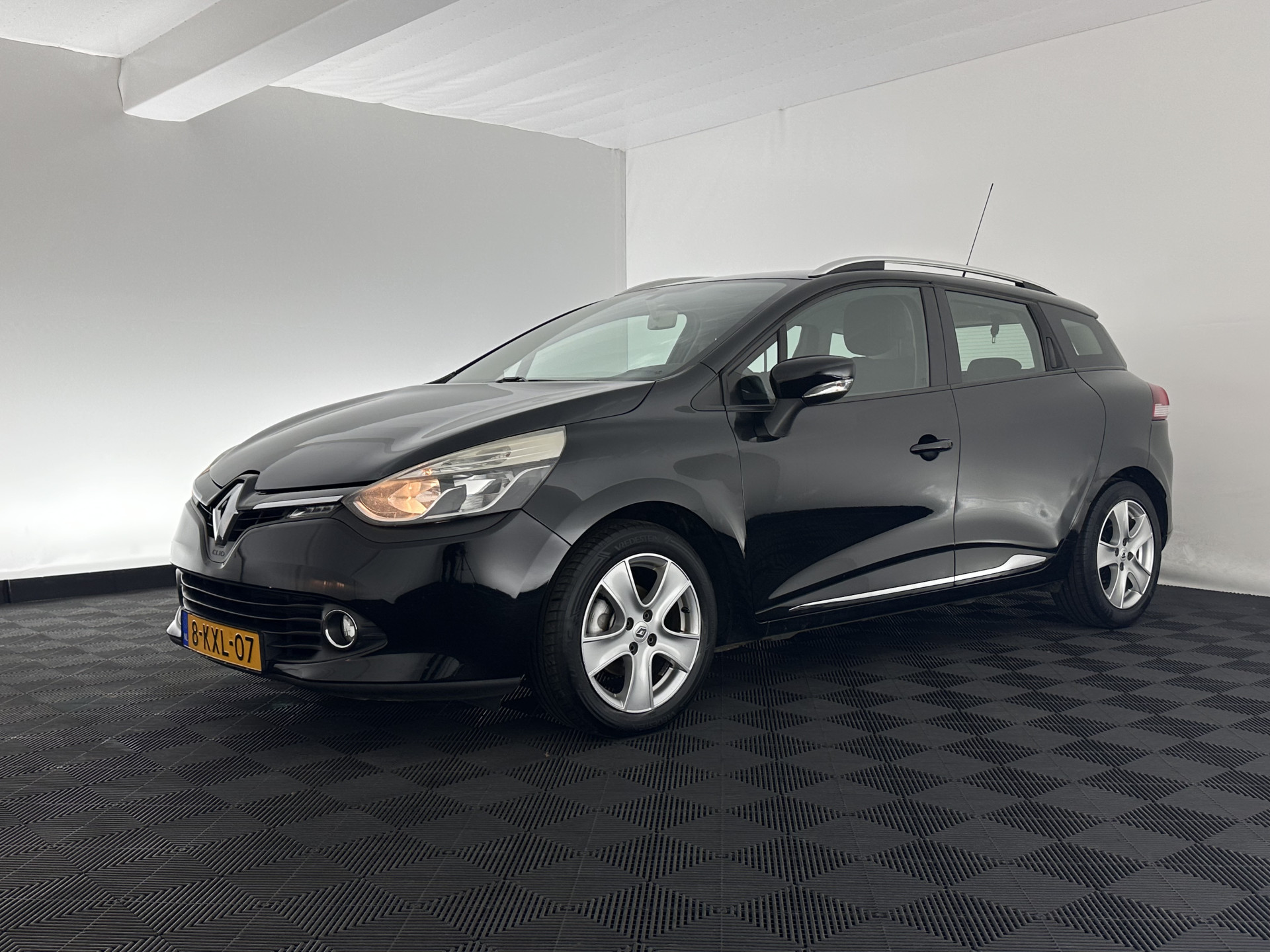 Renault Clio Estate 0.9 TCe Expression *NAVI-FULLMAP | COMFORTSEATS | AIRCO | CRUISE | PDC | TOWBAR | 16''ALU *