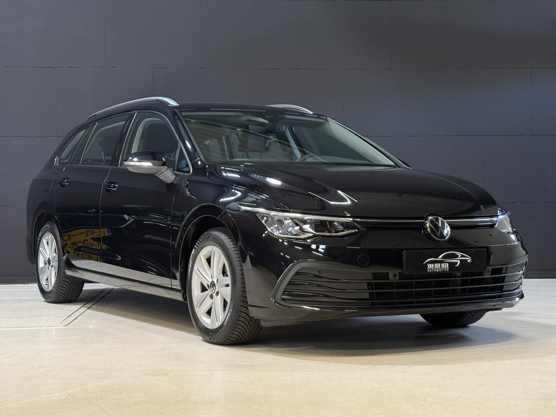 Volkswagen Golf Variant 1.0 TSI Life | Carplay | ACC | Draadloze lader