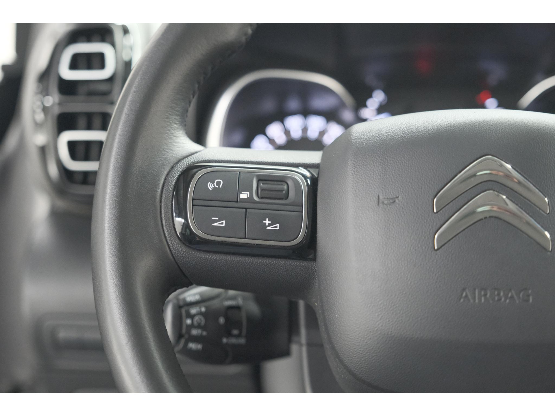 Citroen C3 Aircross PureTech 110 Shine | Camera | Stoelverwarming | Apple Carplay