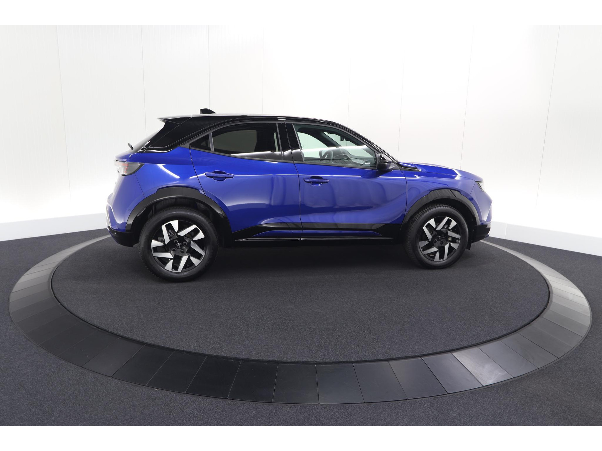 Opel Mokka 1.2 Turbo 145 Hybrid GS | Allseason Banden | Adaptieve Cruise Control | Camera | Dodehoekdetectie | Stoelverwarming