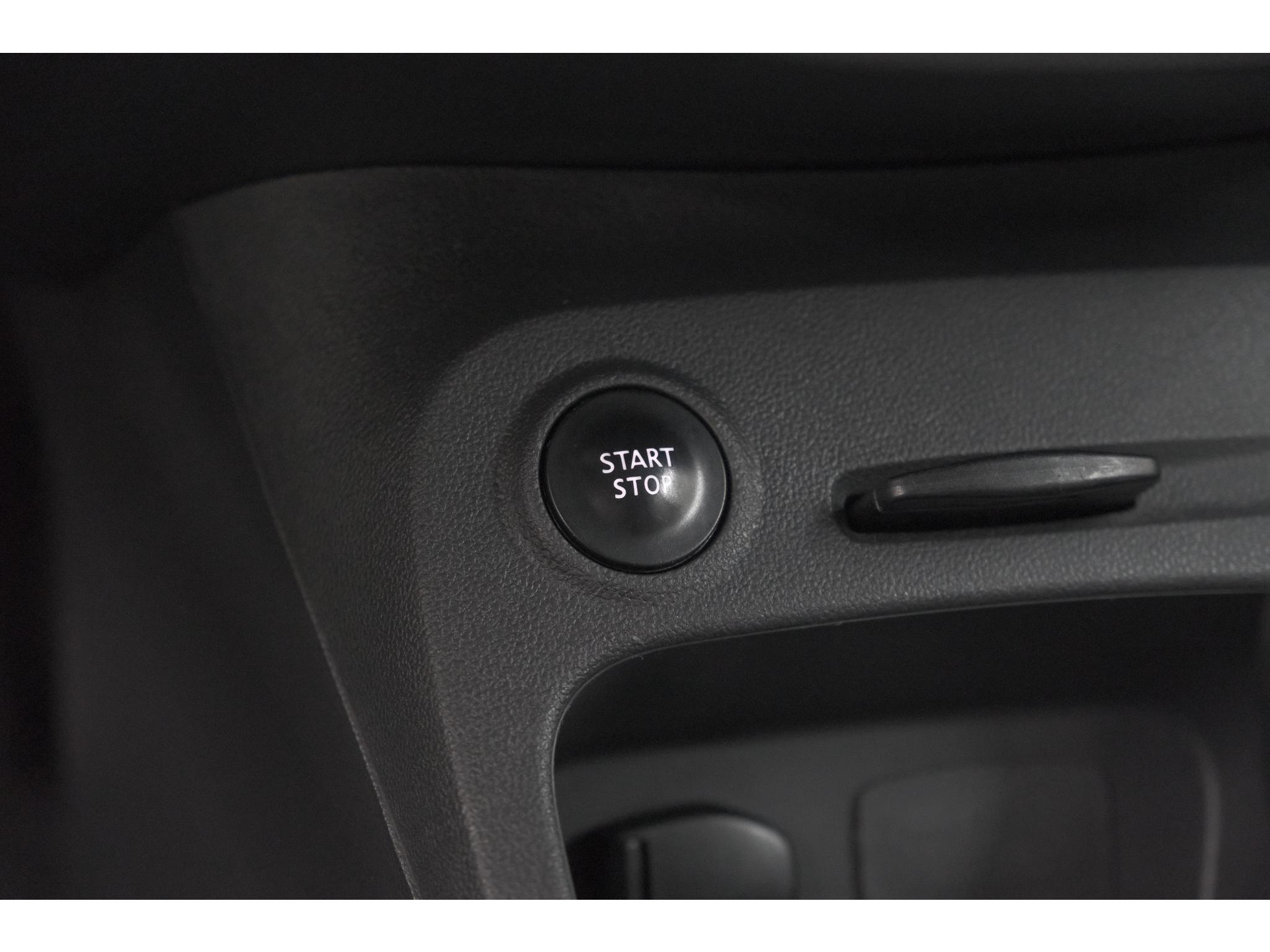 Renault Captur TCe 120 EDC Dynamique | Trekhaak | Camera | Climate Control | Navigatie