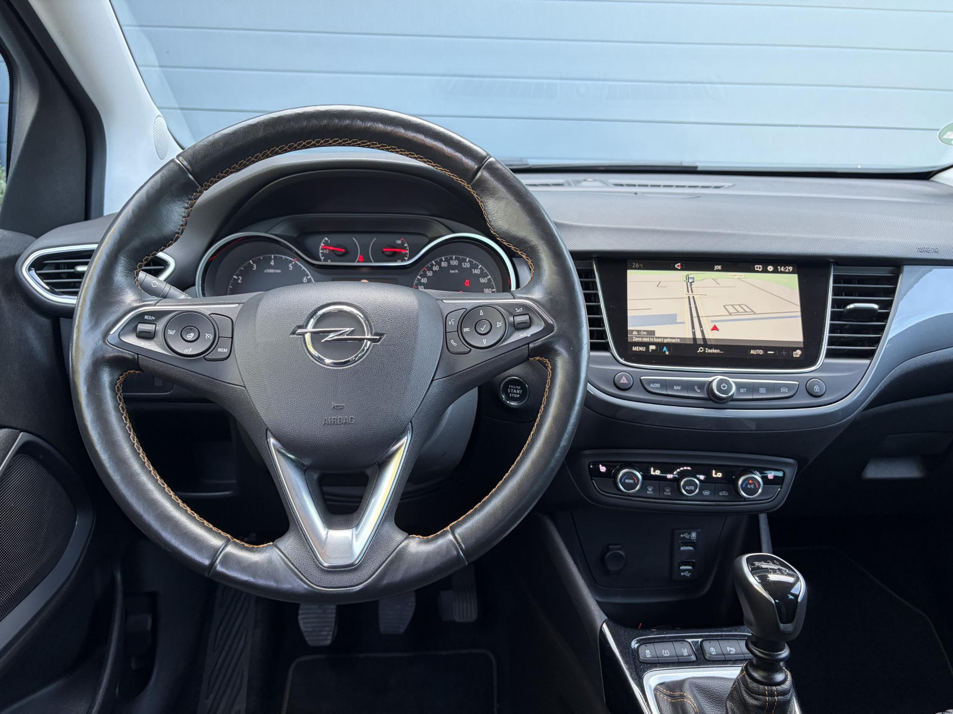Opel Crossland X 1.2 Turbo Innovation ✓1e Eigenaar✓Dealer Onderhouden✓360° Camera✓Carplay✓Navi✓6 Bak✓110pk✓Keylss✓Halfleder✓Pdc V+A✓Lm velgen✓N.A.P✓Rijstrooksensor✓Dodehoeksensor✓Apk tot 09-2028