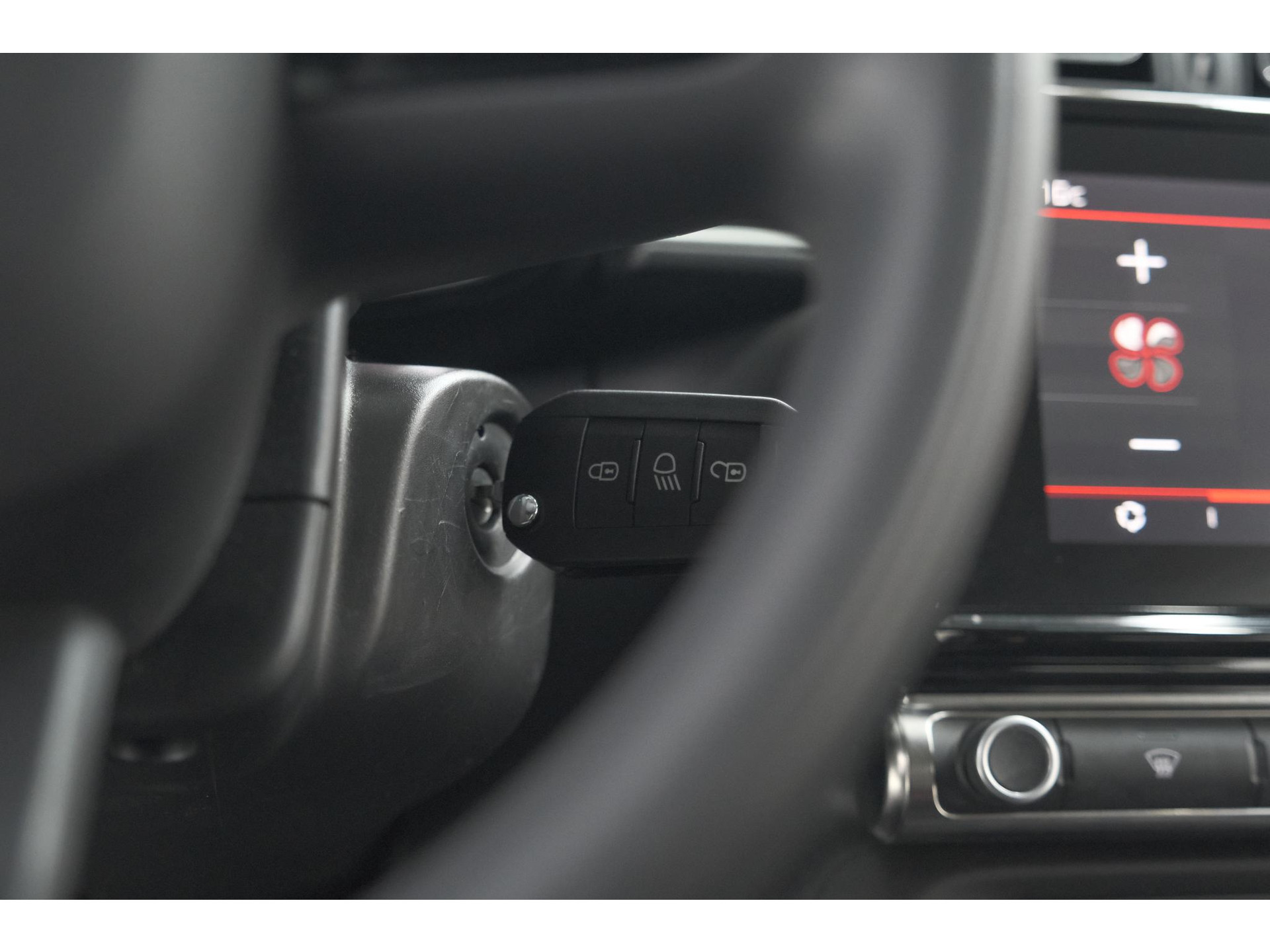 Citroen C3 PureTech 110 EAT6 C-Series | Apple Carplay | Parkeersensoren | Climate Control