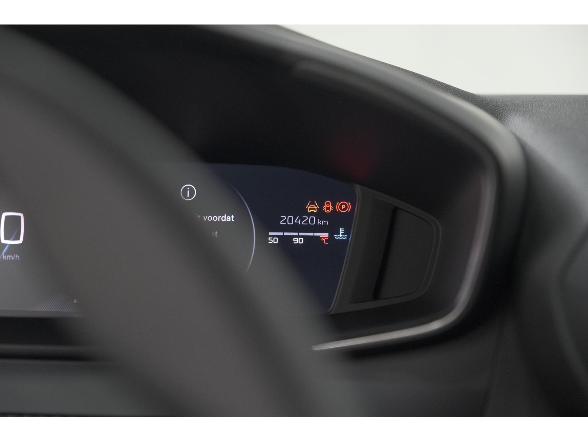 Peugeot 2008 PureTech 100 Allure | Allseason Banden | 360 Camera | Adaptieve Cruise Control | Dodehoekdetetie | Navigatie