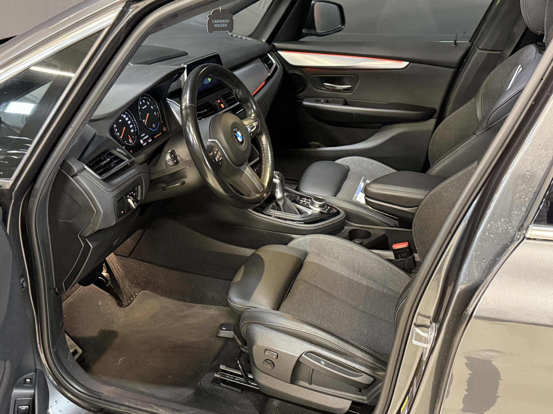 BMW 2-serie Active Tourer 225xe iPerformance Executive | M-Sport | Panoramadak | Stoelverw.