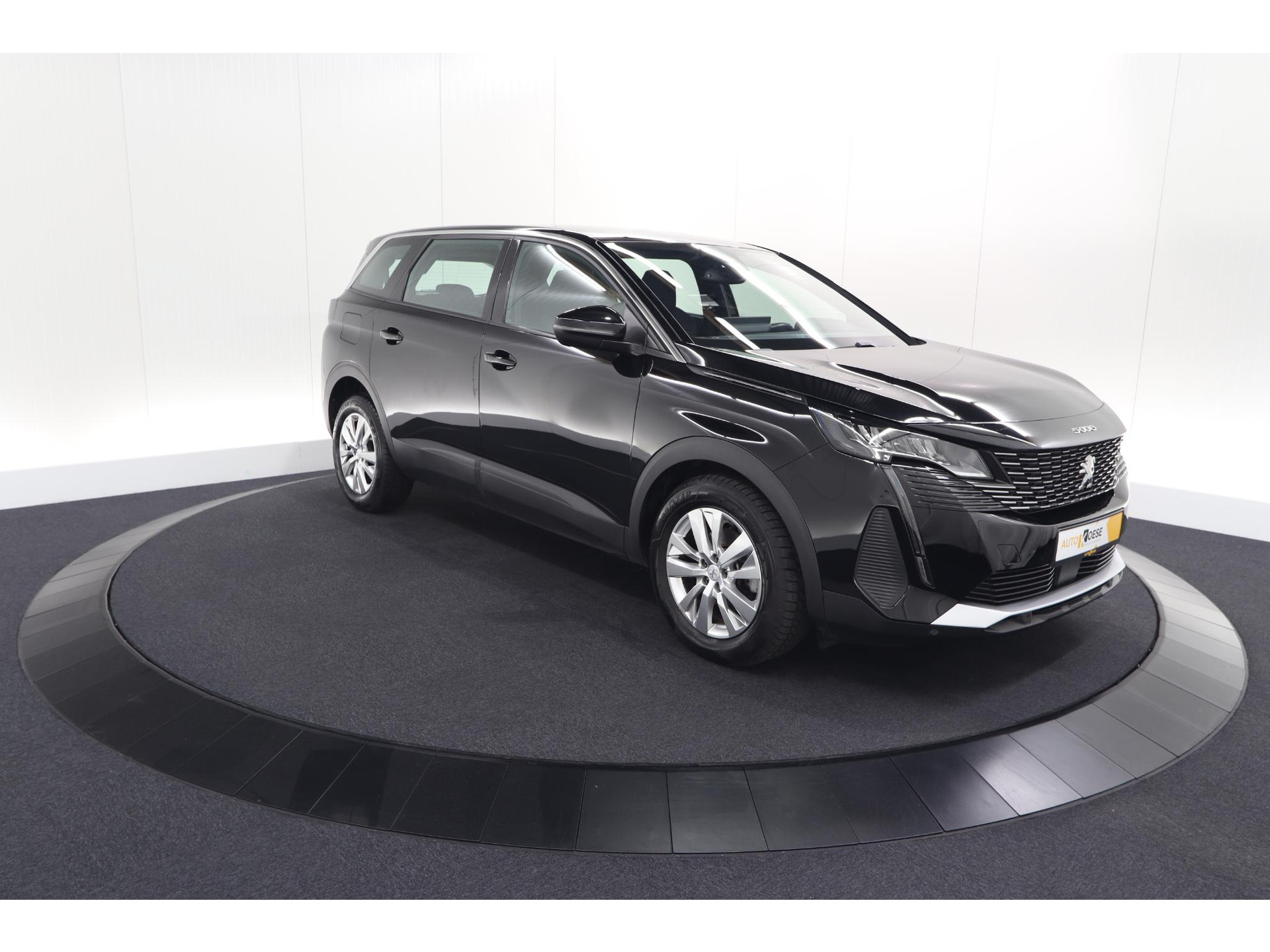 Peugeot 5008 PureTech 130 EAT8 Active Pack Business | 7 Zitplaatsen | Camera | Navigatie | Apple Carplay | Parkeersensoren