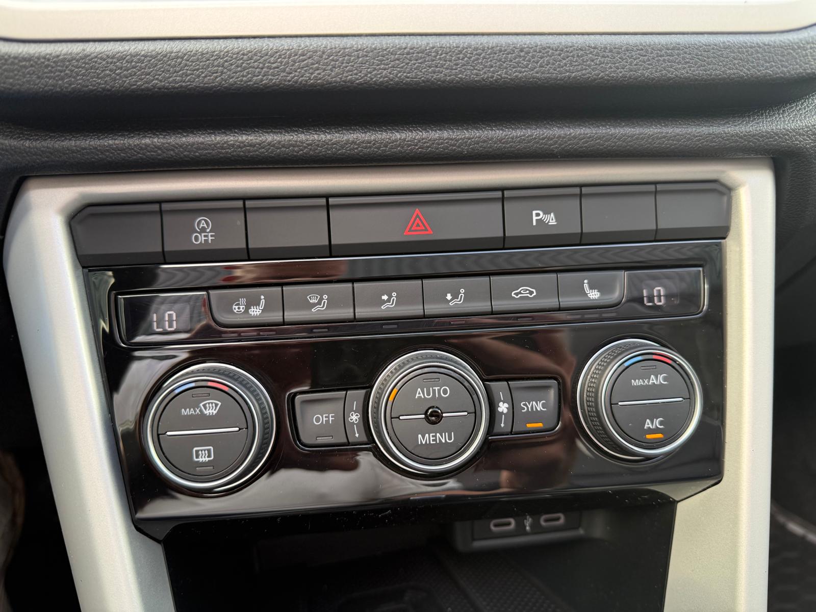 Volkswagen T-Roc Cabrio 1.5 TSI Style | 2E EIGENAAR | 3/6/12 MND GARANTIE | AUTOMAAT | DIGITAL DASH | ACC | LED | CARPLAY | DAB | STOEL/STUUR VERW. |