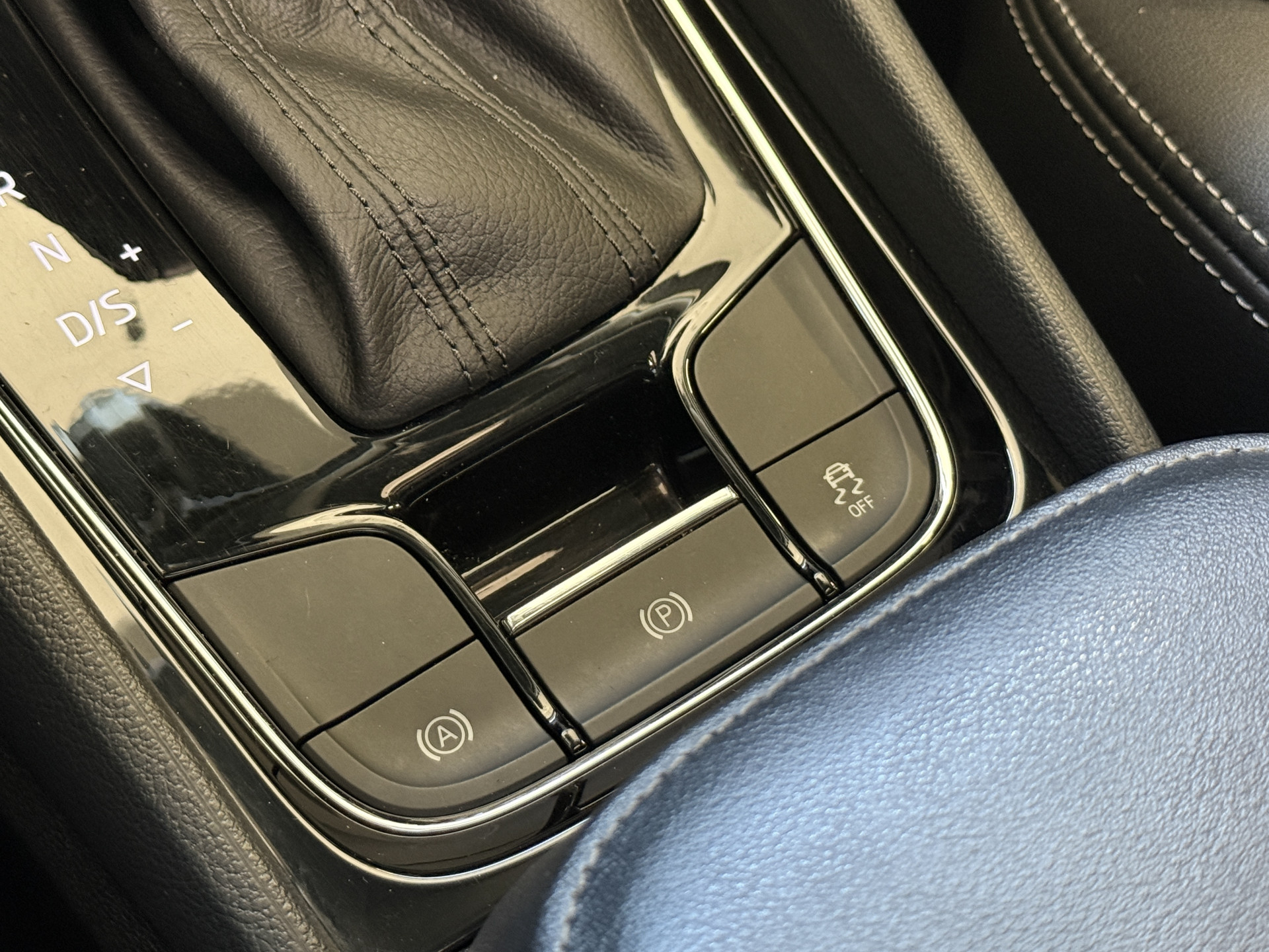 ŠKODA Kodiaq 1.5 TSI Business Edition | Panoramadak | Apple Carplay | Stoelverwarming