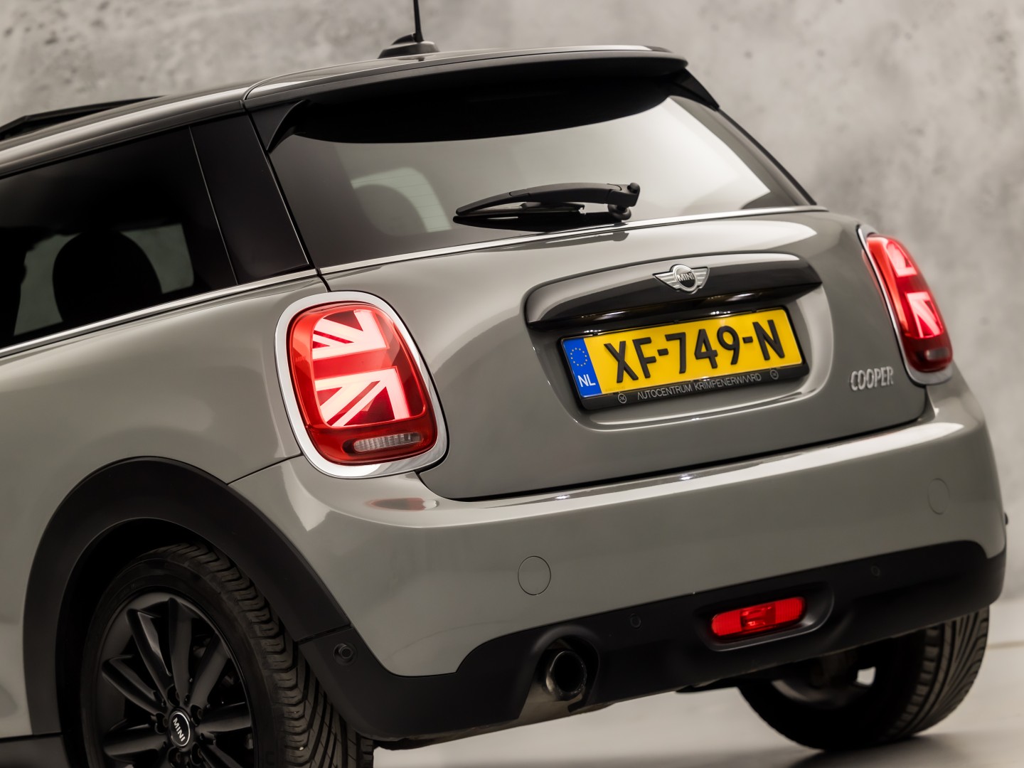 MINI One 1.5 Cooper Marylebone (PANORAMADAK, NAVIGATIE, CLIMATE, LEDER, STOELVERWARMING, SPORTSTOELEN, UNIUN JACK ACHTERLICHTEN, GETINT GLAS, NIEUWSTAAT)