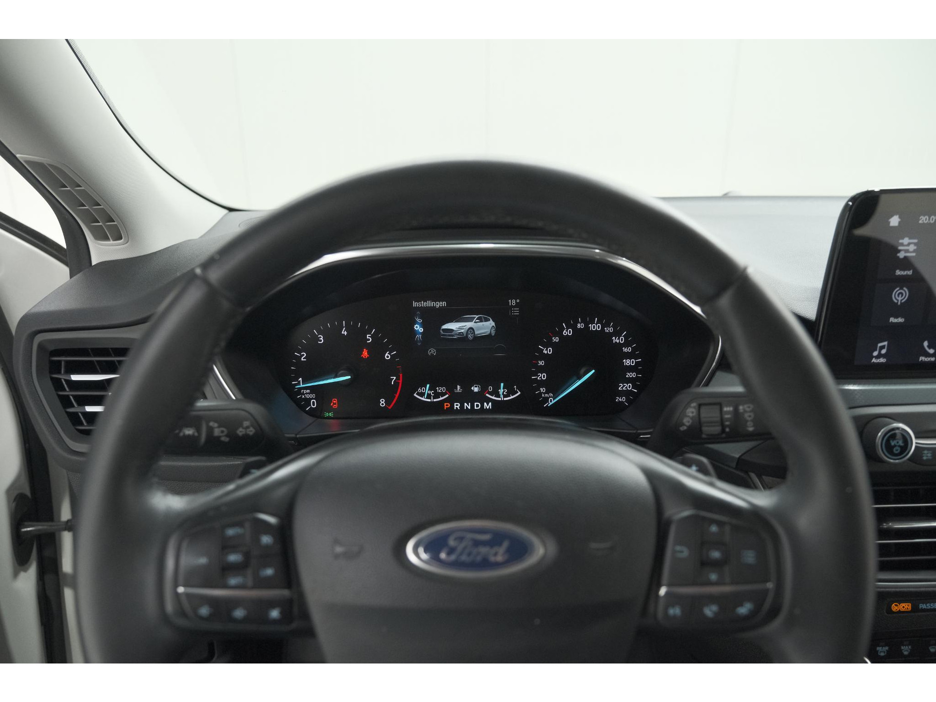 Ford Focus 1.5 EcoBoost Active Business | Lage Kilometerstand | Navigatie | Parkeersensoren | Apple Carplay