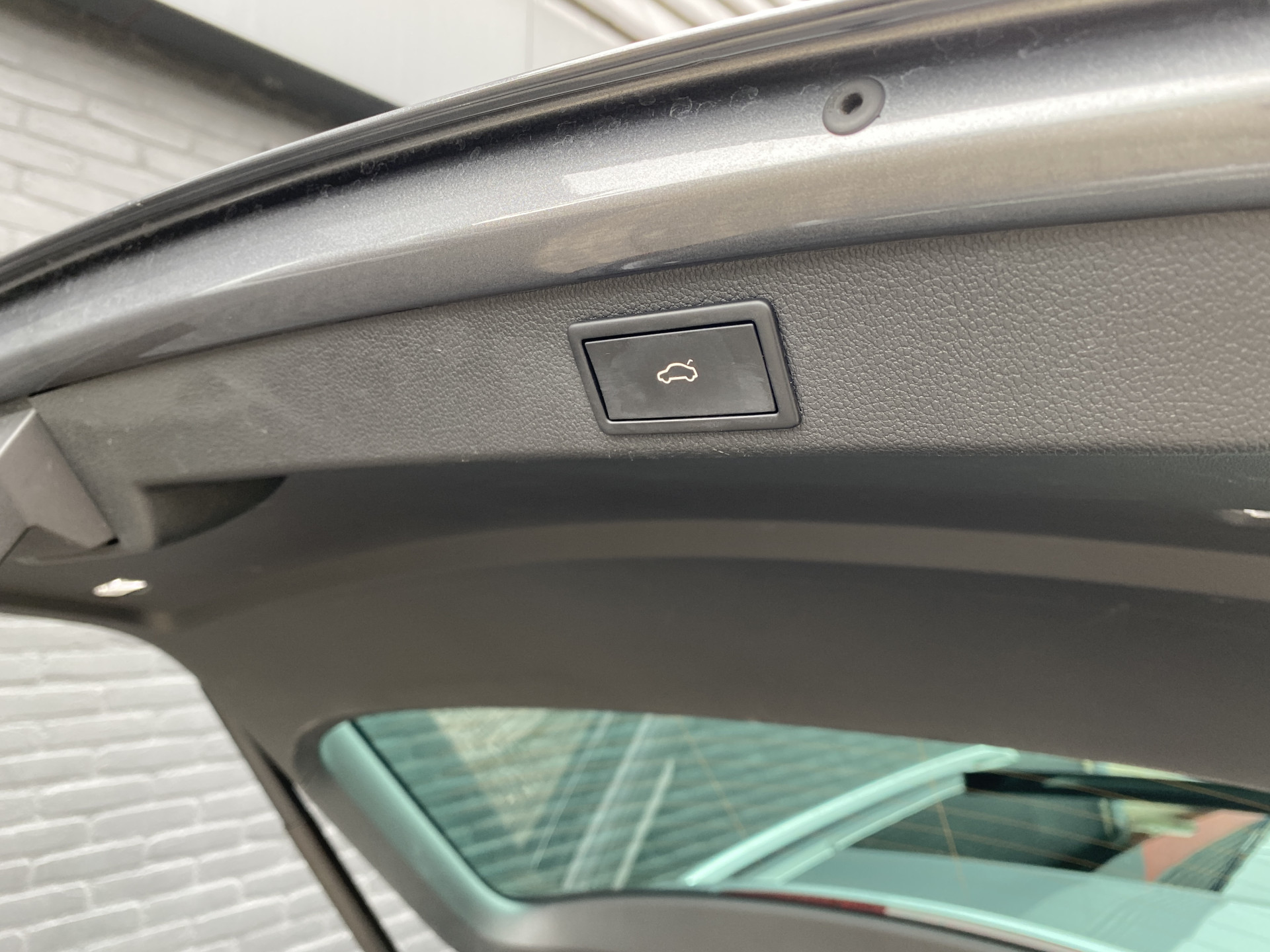 ŠKODA Superb Combi 1.4 TSI iV 218 pk Business Edition Plus AUT. | 1e eigenaar | navigatie | panoramadak | trekhaak | leder interieur