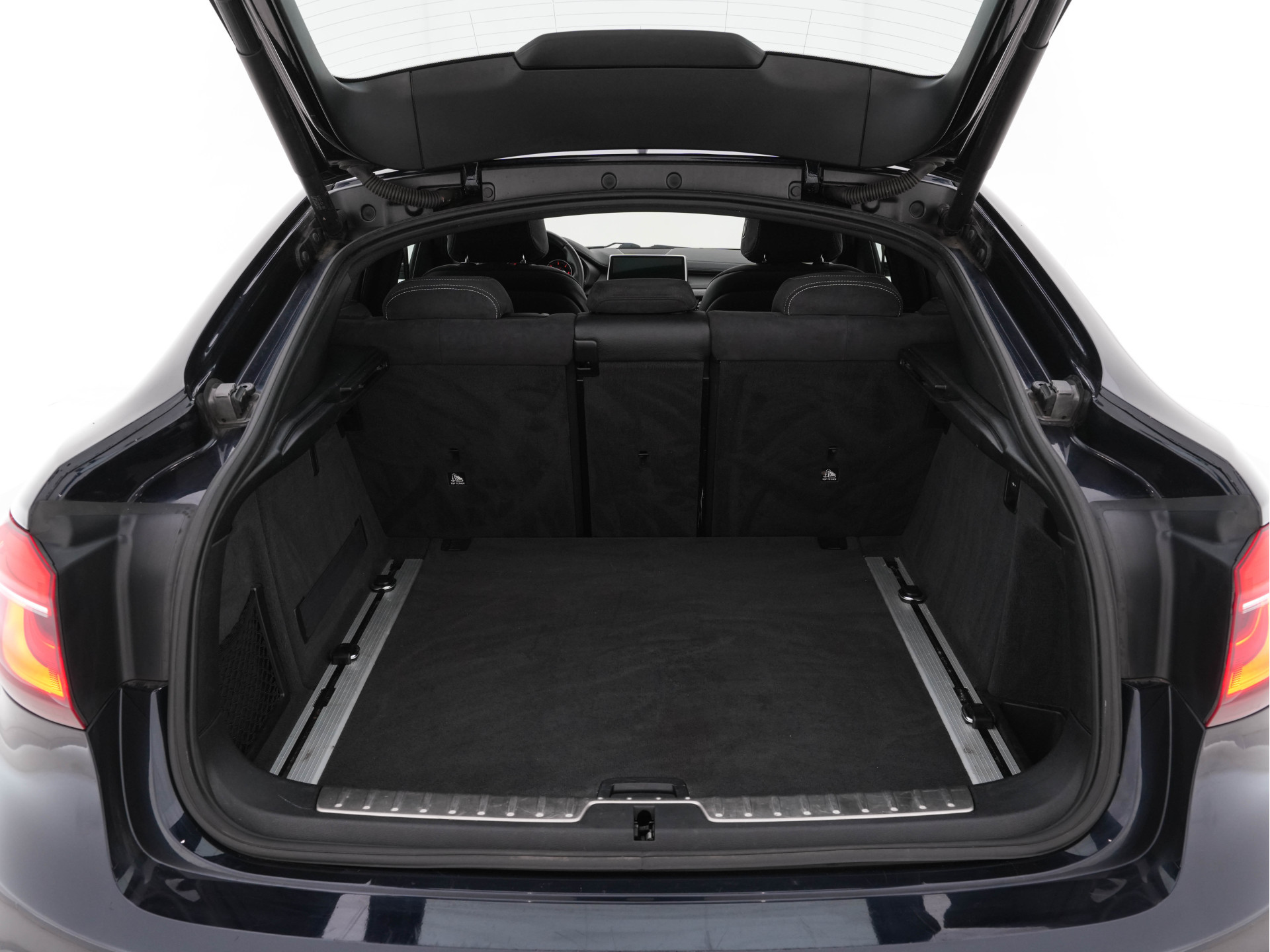 BMW X6 xDrive30d High Executive Design-Edition-Extravagance Aut. *PANO | LEATHER-ALCANTARA | FULL-LED | MEMORY-PACK | HEAD-UP | HIFI-SOUND | KEYLESS | DAB+ | BLIND-SPOT | CAMERA | HEATED-SPORTSEATS | SHIFTPADDLES | SOFTCLOSE | TOWBAR | 20''ALU*