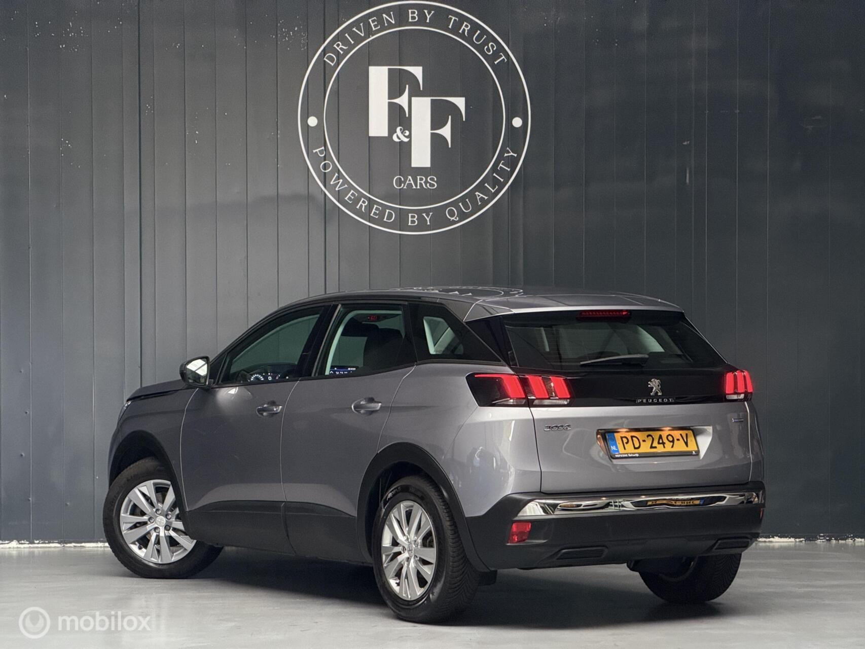 Peugeot 3008 1.2 PureTech Active|Automaat|CarPlay|Camera|Trekhaak|NAP