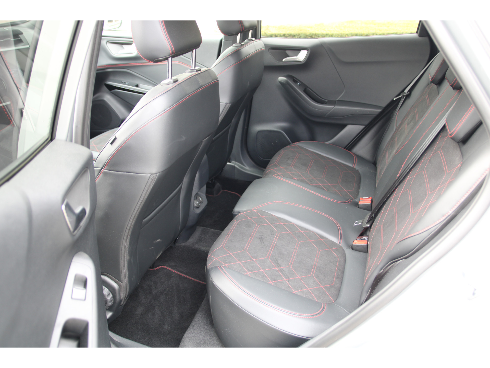 Ford Puma 1.0 EcoBoost 125 PK Hybrid Automaat ST-Line X WINTER PACK | BLIS | CAMERA |