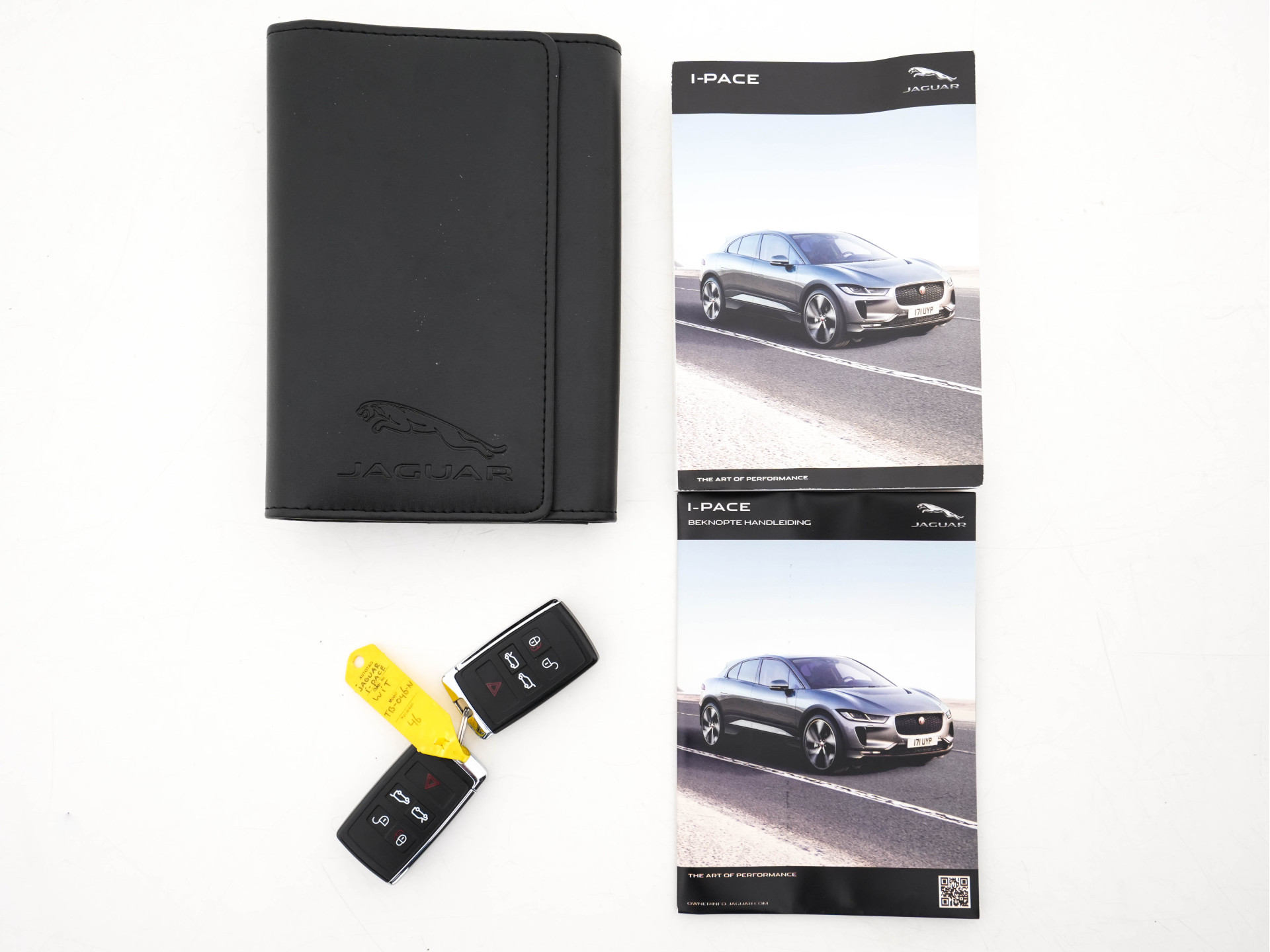 Jaguar I-PACE EV400 HSE First Edition AWD {SOH-91%} (INCL-BTW) Aut. *DIGI-COCKPIT | MATRIX-LED | MICROFIBRE | MERIDIAN-AUDIO | SURROUND-VIEW | KEYLESS | LANE-ASSIST | BLIND-SPOT | CRUISE | DAB | MEMORY-PACK | CCS-FASTLOADER | SPORT-SEATS | 22"