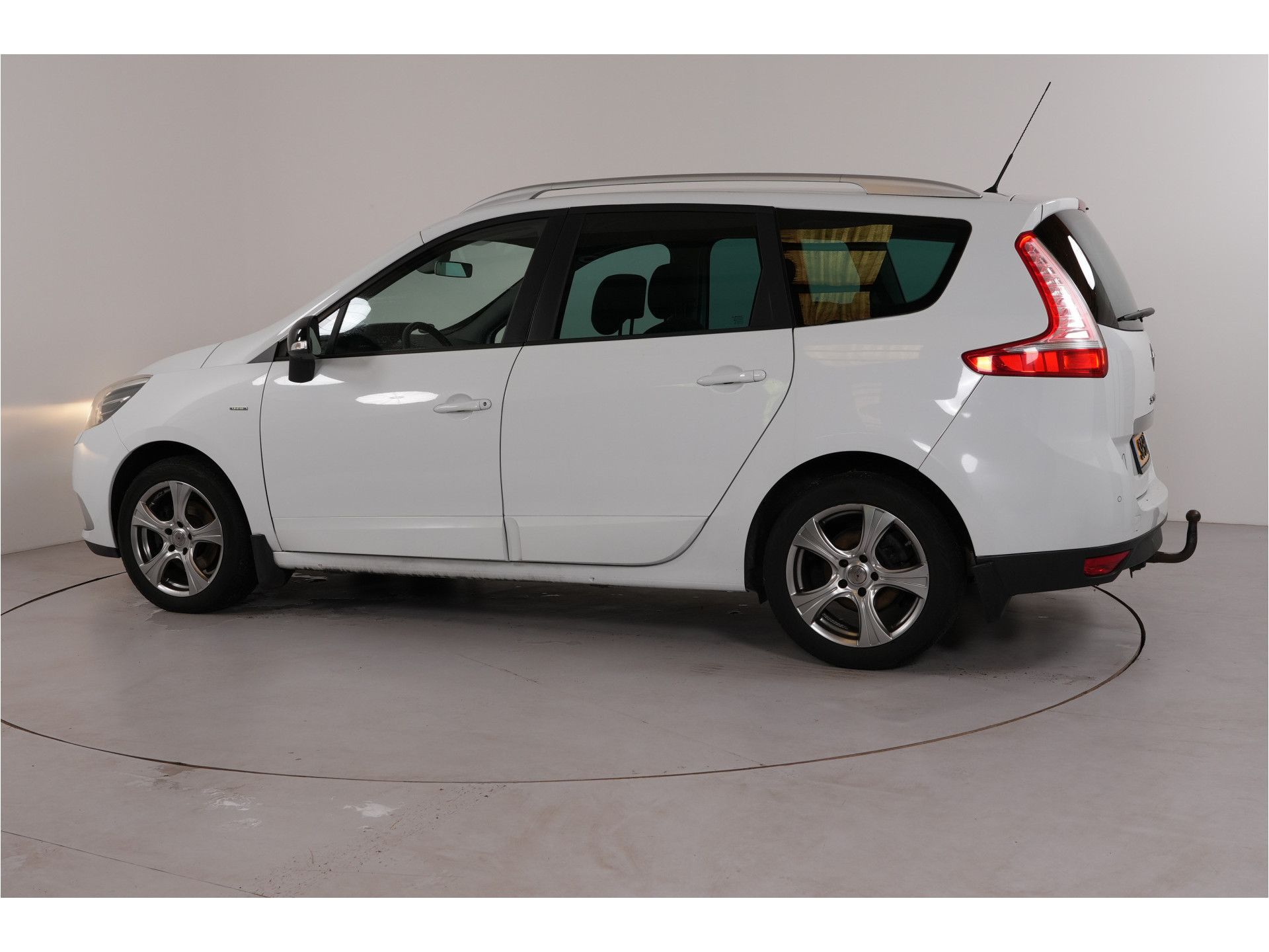 Renault Grand Scénic 1.5 dCi Bose | Trekhaak | Stl. verw. | Cruise