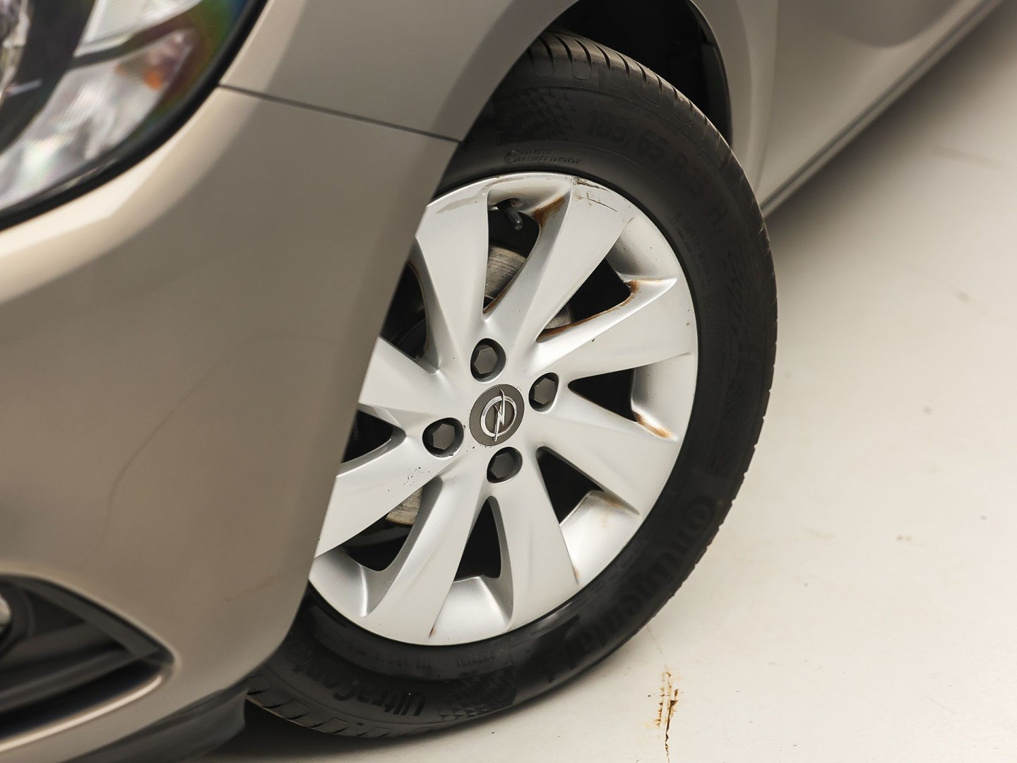 Opel Corsa 1.4 Color Edition (5 DEURS, AIRCO, SPORTSTOELEN, CRUISE, ELEK RAMEN, NIEUWE APK, NIEUWSTAAT)