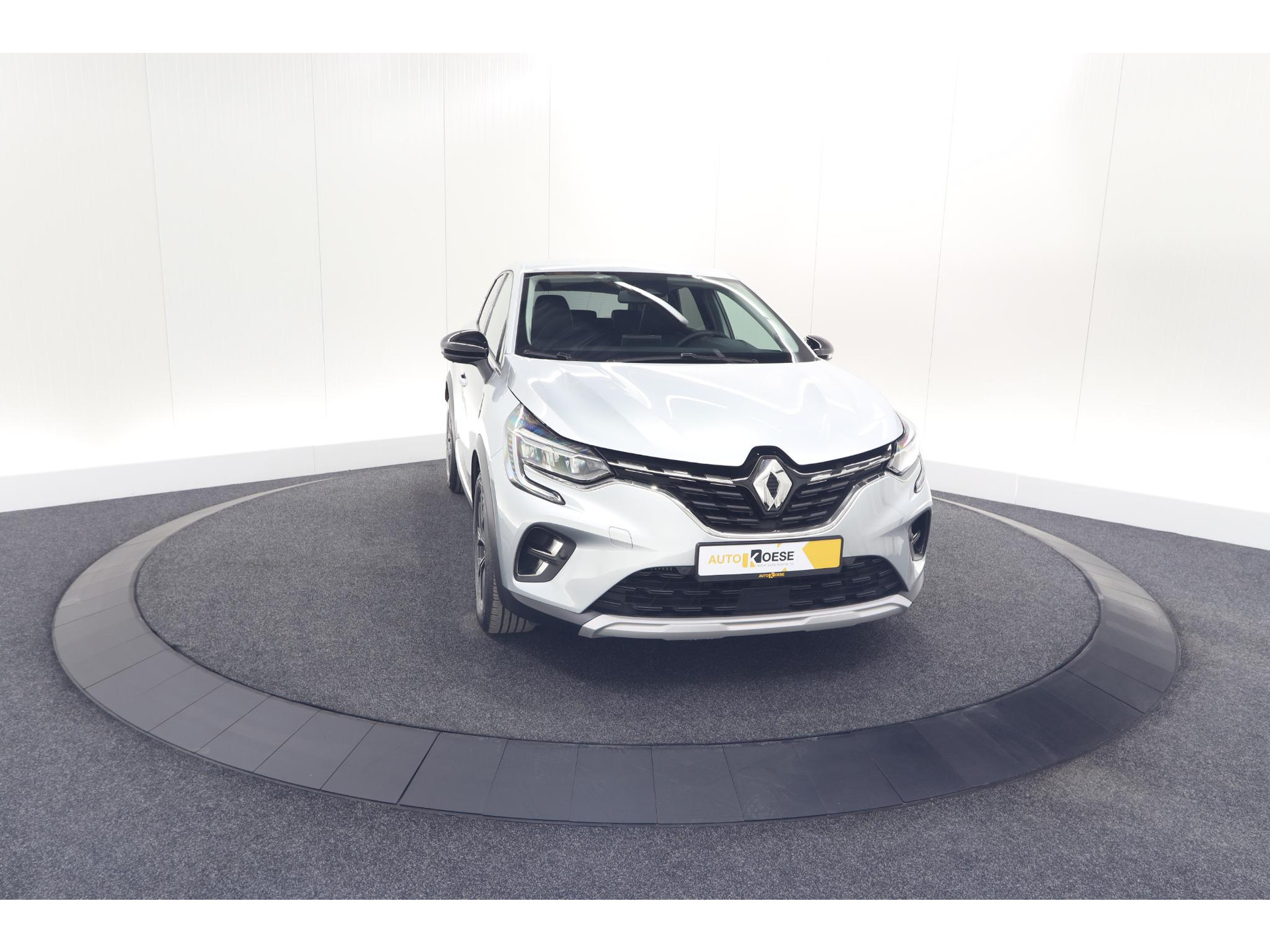 Renault Captur Mild Hybrid 140 EDC Techno | Camera | 9.3 Inch Groot Scherm | Stoelverwarming | Apple Carplay