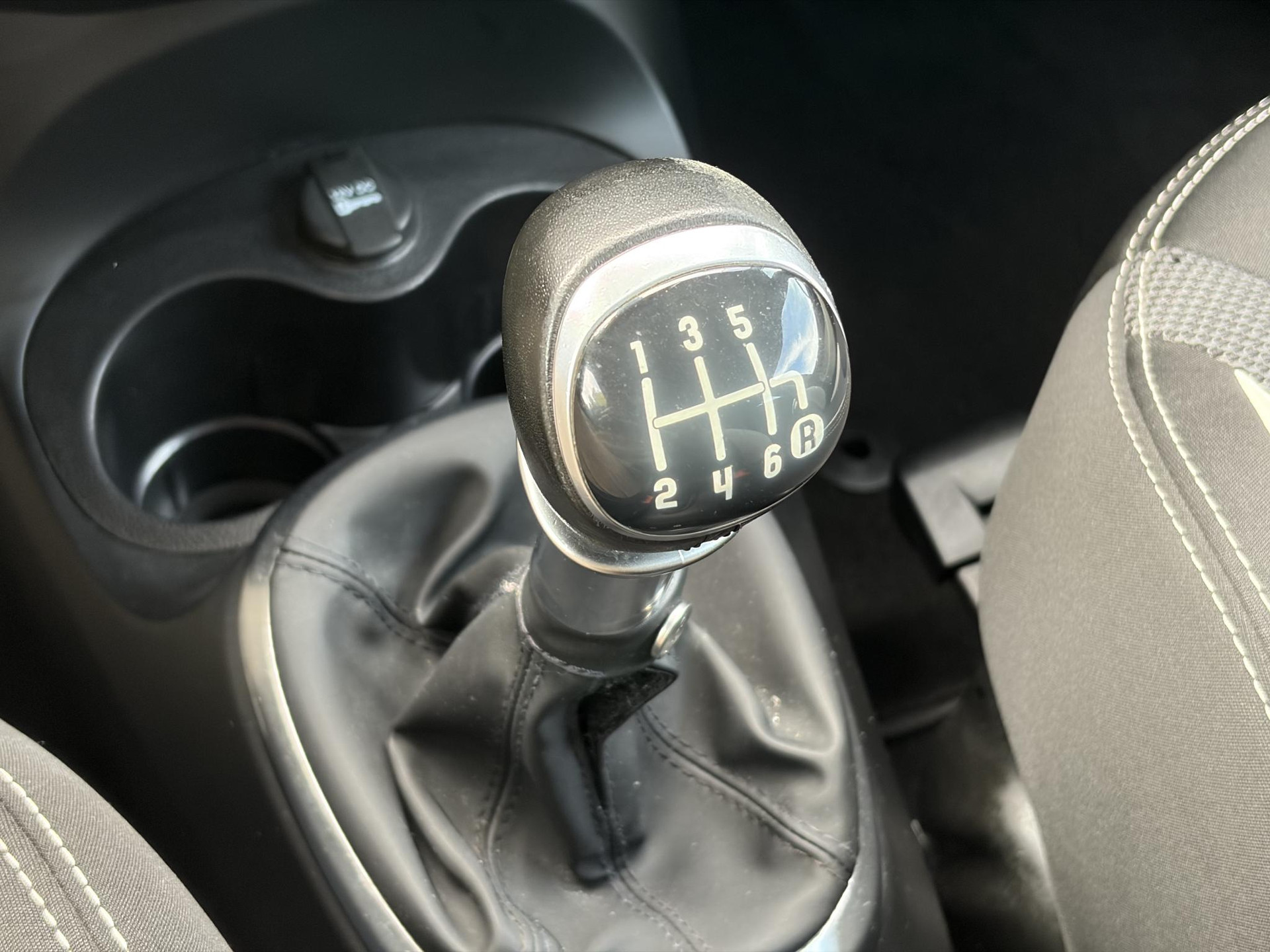 Fiat 500 L 0.9 TwinAir Trekking ✓2e Eigenaar✓Navi✓Stoelverw✓105pk✓Halfleder✓Airco✓Cruise✓6 Bak✓17''Lm velgen✓Pdc✓Zeer Zuinig✓N.A.P✓Apk tot 04-2027