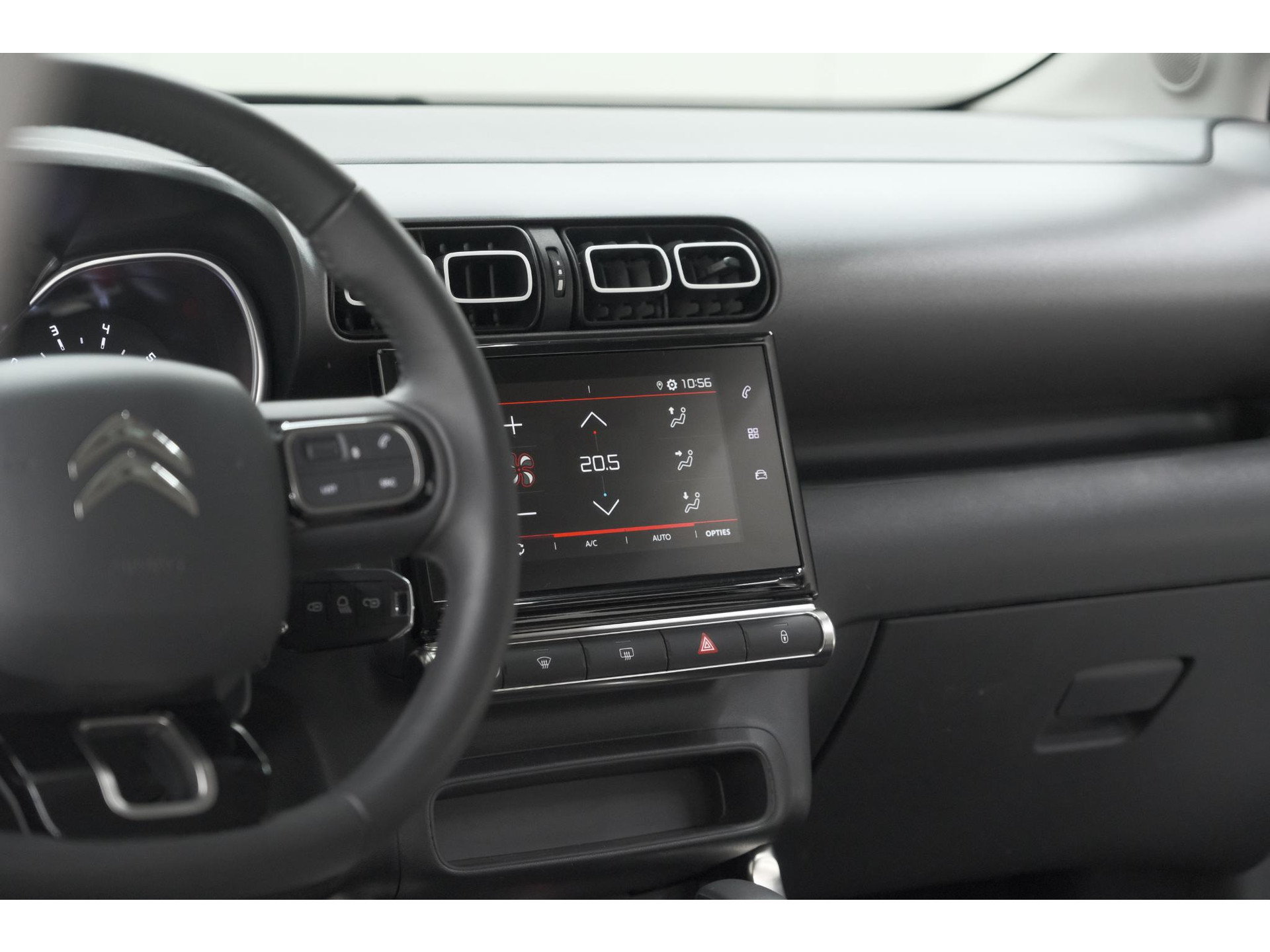 Citroen C3 Aircross PureTech 130 EAT6 Max | Parkeersensoren | Stoelverwarming | Apple Carplay | 16 Inch Lichtmetalen Velgen