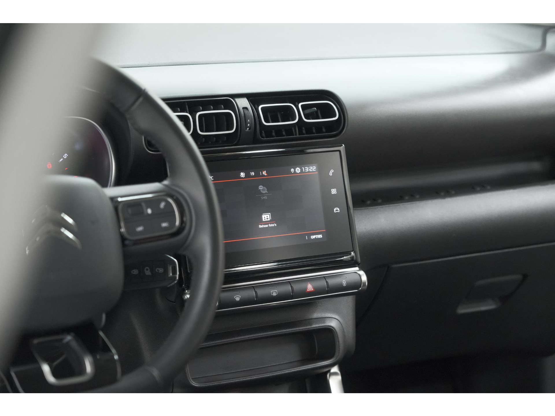 Citroen C3 Aircross PureTech 130 EAT6 Plus | Stoelverwarming | Apple Carplay | Parkeersensoren