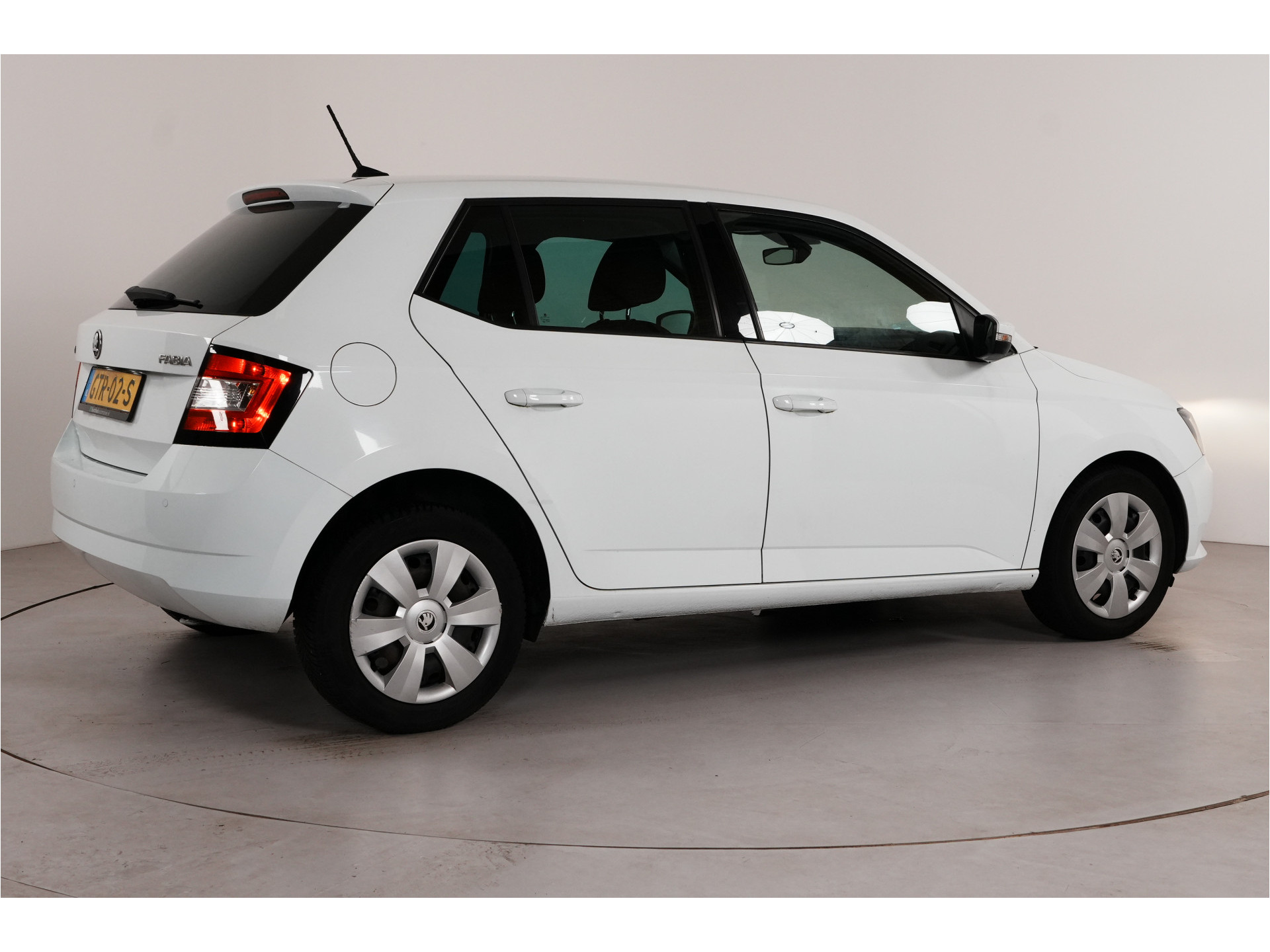 ŠKODA Fabia 1.0 TSI Drive | Navi | Cruise | PDC |